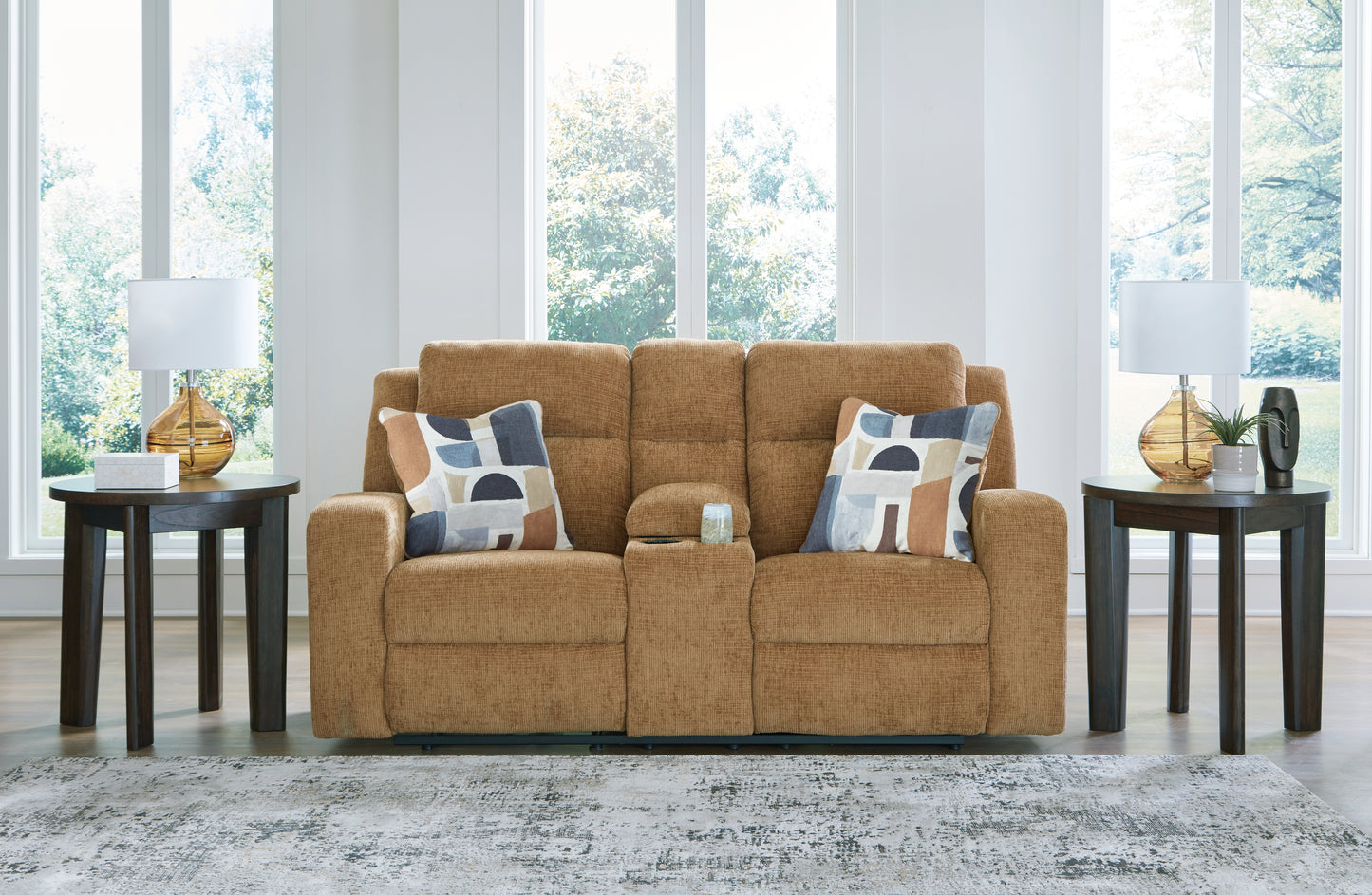 Auburndale Furniture Outlet - Ashley Furniture - Kanlow Living Room - DBL Rec Loveseat w/Console / Honey - 3860594