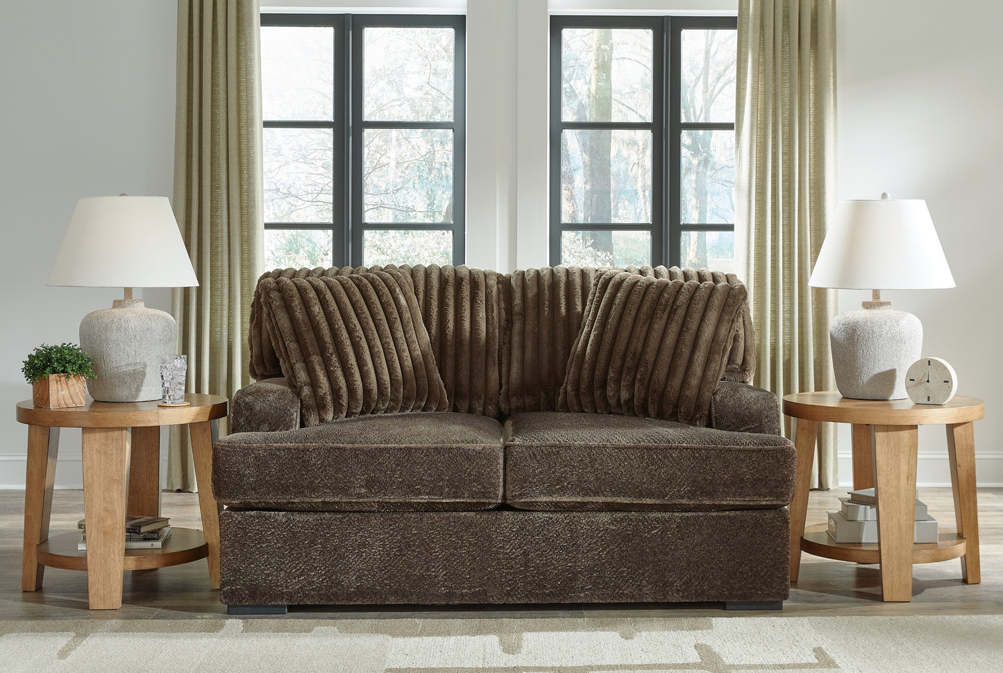 Auburndale Furniture Outlet - Ashley Furniture - Aylesworth Living Room - Loveseat / Chocolate - 5370235