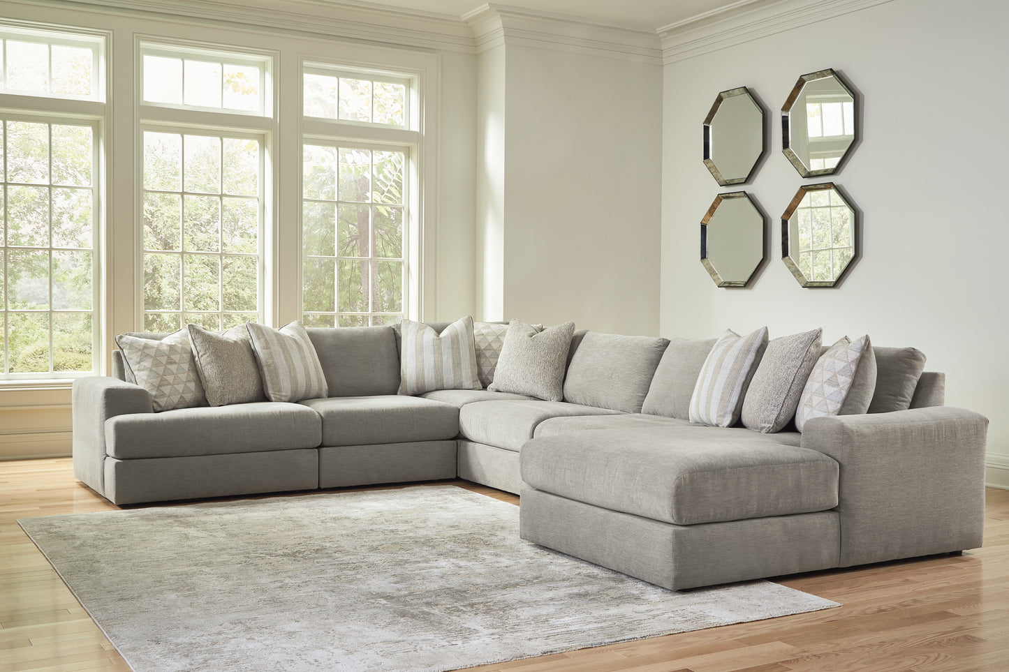 Auburndale Furniture Outlet - Ashley Furniture - Avaliyah Sectional - RAF 6-Piece Sectional with Chaise / Ash - 58103S12