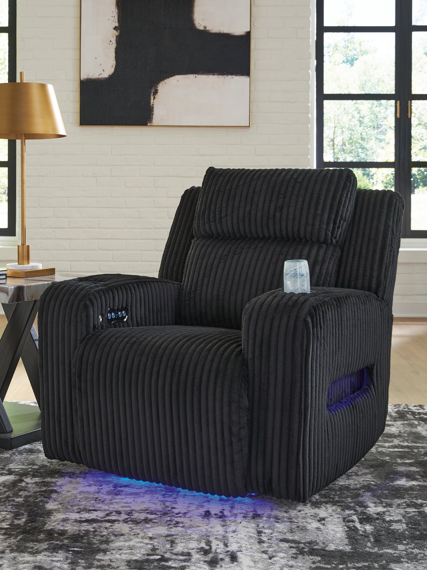 Auburndale Furniture Outlet - Ashley Furniture - Forest Lake Living Room - PWR Recliner/ADJ Headrest / Black - PC6420213