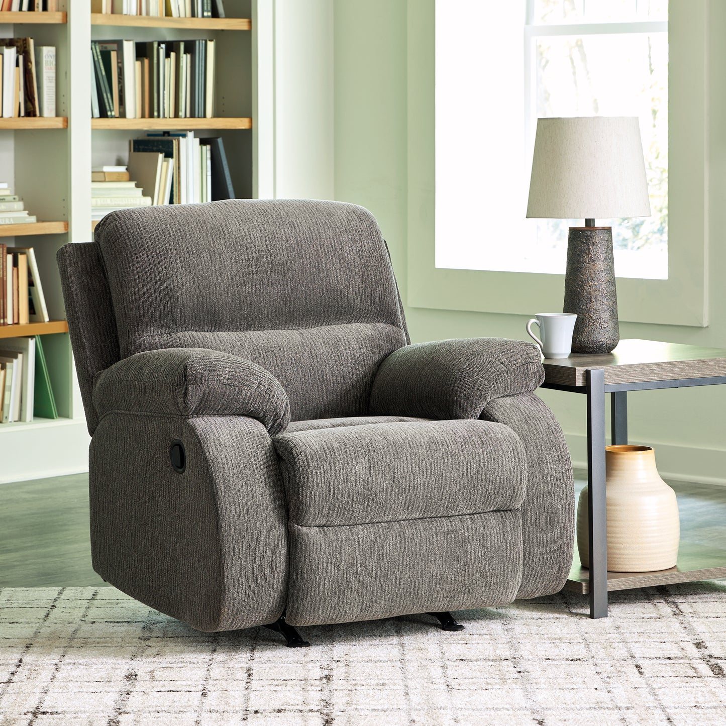 Auburndale Furniture Outlet - Ashley Furniture - Scranto Living Room - Rocker Recliner / Brindle - 6650225