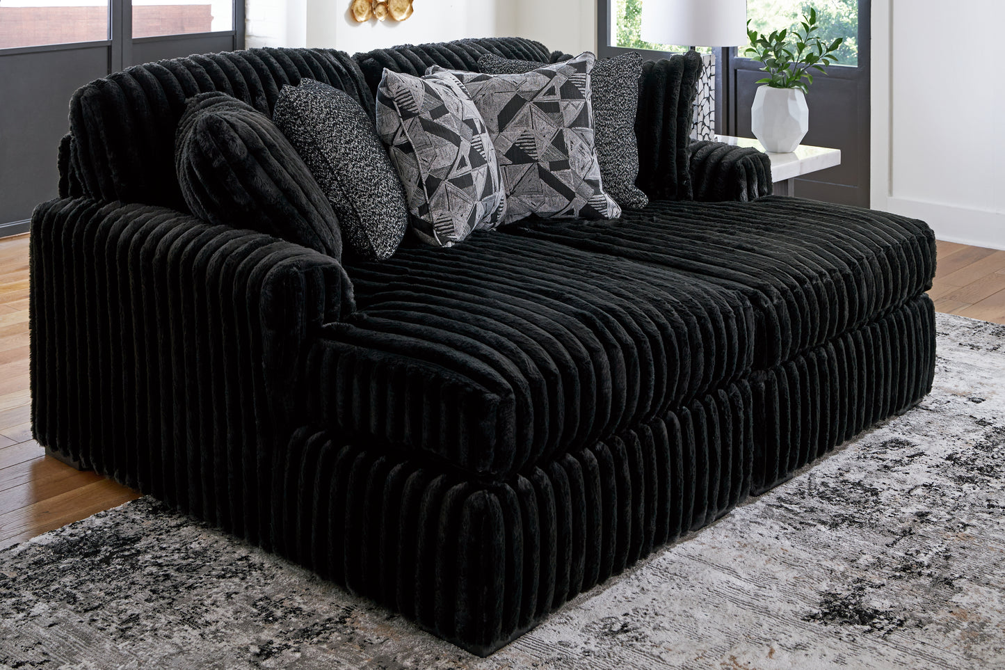 Auburndale Furniture Outlet - Ashley Furniture - Midnight-Madness Sectional - RAF Super Chaise / Onyx - 98103S8