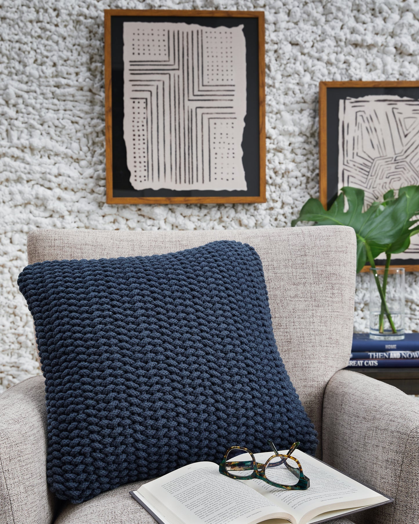 Auburndale Furniture Outlet - Ashley Furniture - Renemore Pillows - Pillow (4/CS) / Blue - A1000473