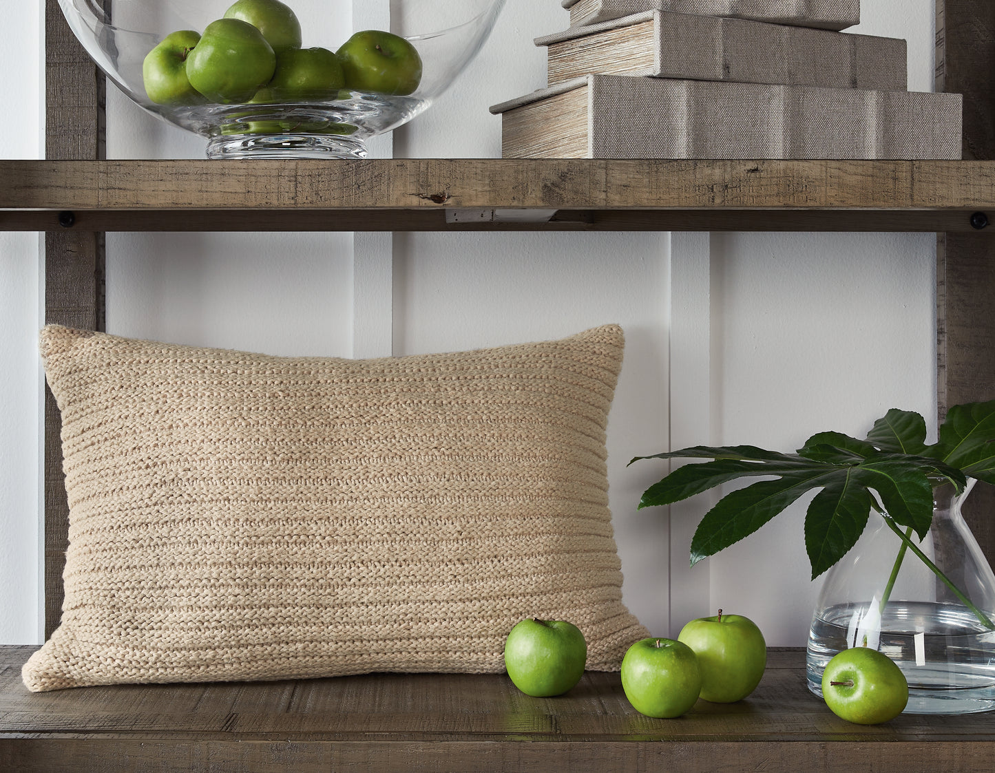Auburndale Furniture Outlet - Ashley Furniture - Abreyah Pillows - Pillow (4/CS) / Tan - A1000957