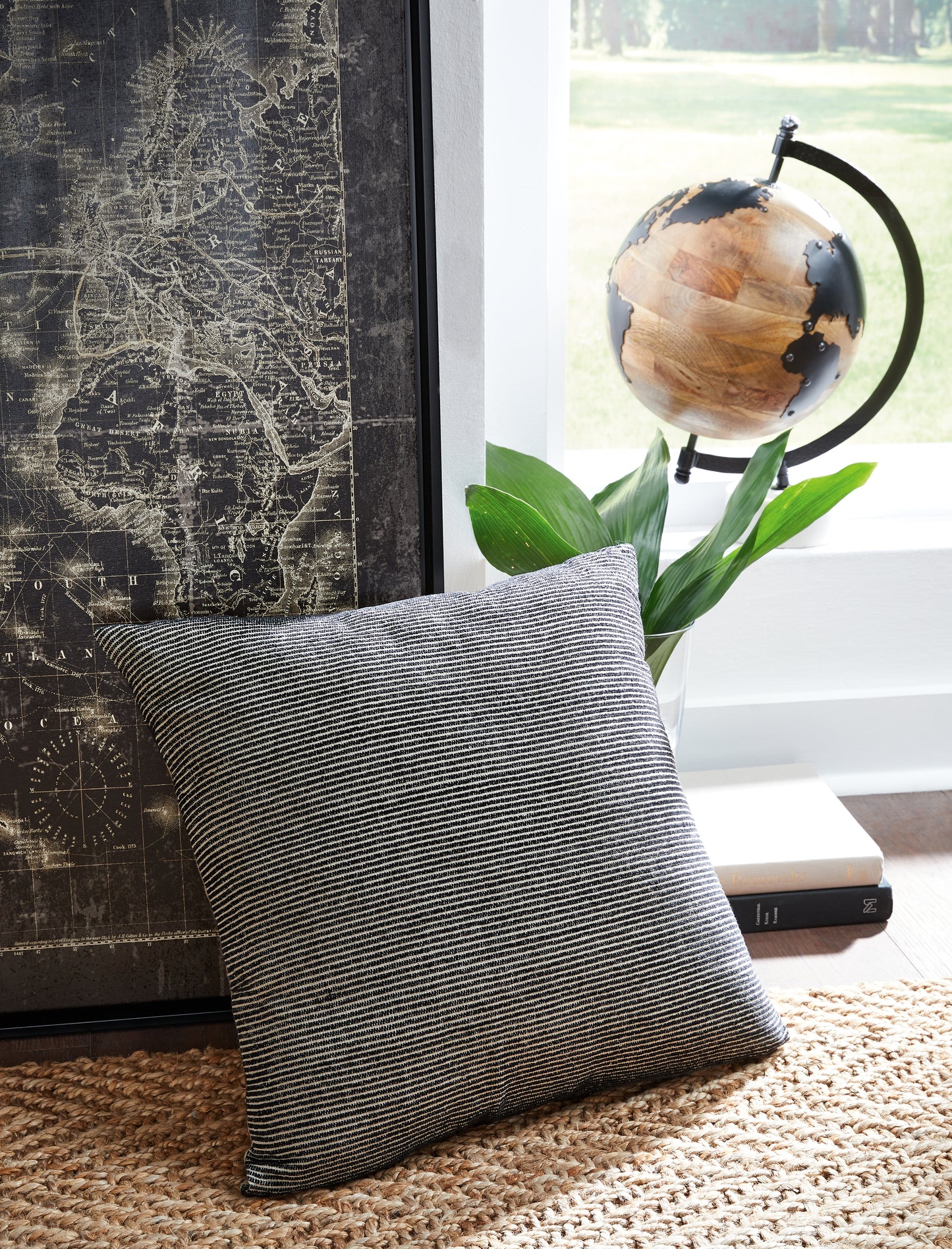 Auburndale Furniture Outlet - Ashley Furniture - Edelmont Pillows - Pillow / Black/Linen - A1000962P