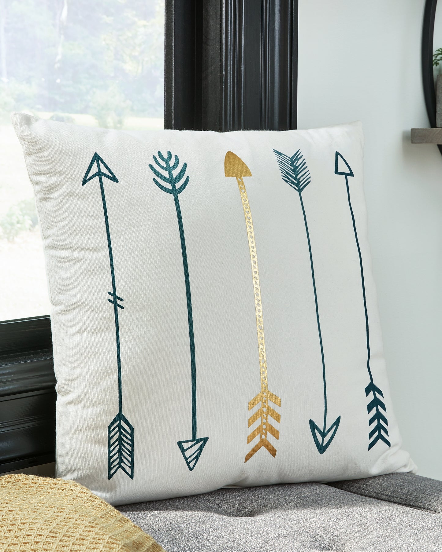 Auburndale Furniture Outlet - Ashley Furniture - Gyldan Pillows - Pillow (4/CS) / White/Teal/Gold - A1000994