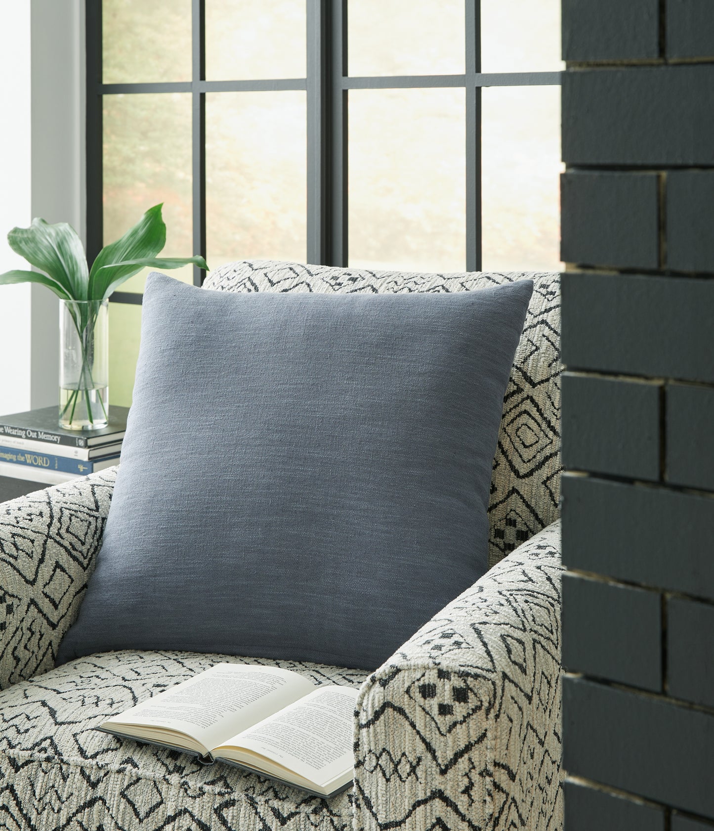 Auburndale Furniture Outlet - Ashley Furniture - Thaneville Pillows - Pillow (4/CS) / Blue - A1001041