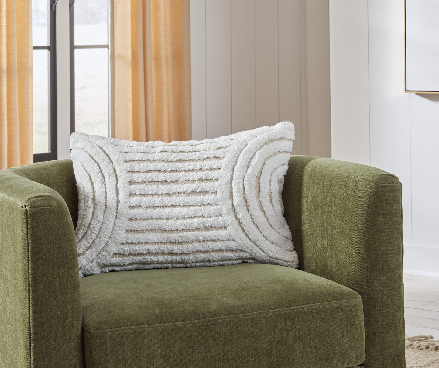 Auburndale Furniture Outlet - Ashley Furniture - Farissen Pillows - Pillow (4/CS) / White/Tan - A1001062