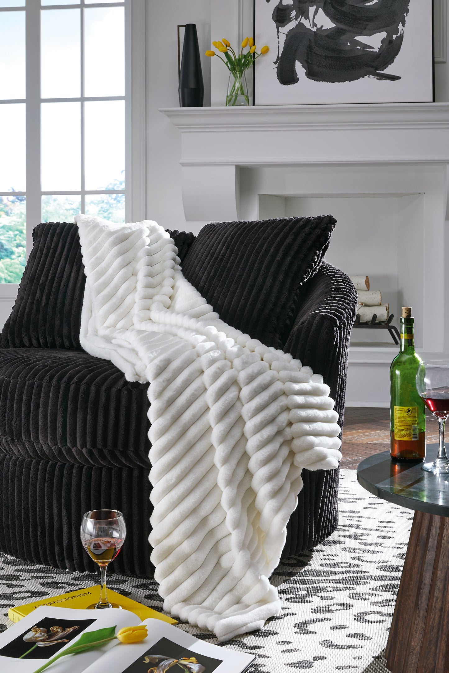 Auburndale Furniture Outlet - Ashley Furniture - Alsonwell Throw (Set of 3) - Throw (3/CS) / White - A1001080