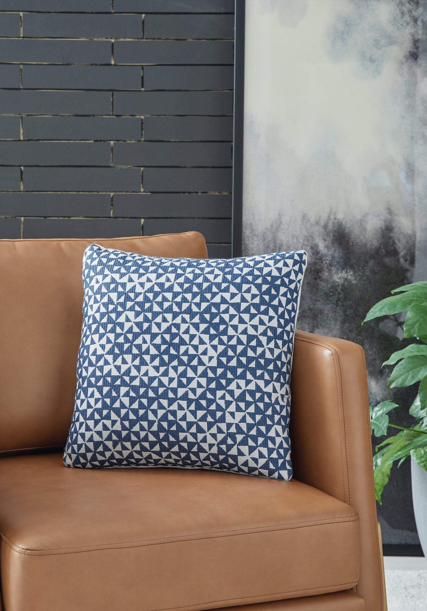 Auburndale Furniture Outlet - Ashley Furniture - Jaycott Next-Gen Nuvella Pillows - Pillow (4/CS) / Blue/White - A1900001