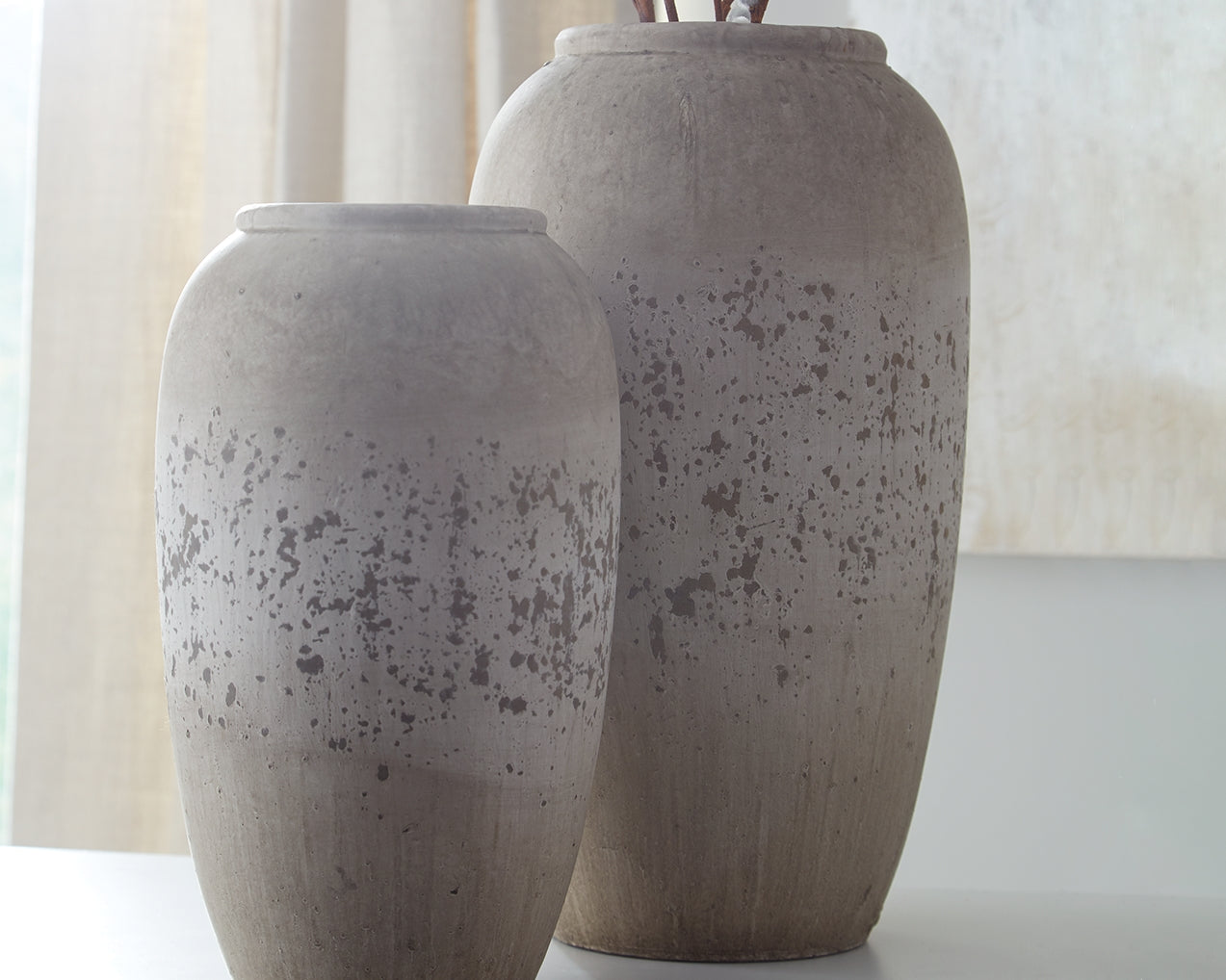 Auburndale Furniture Outlet - Ashley Furniture - Dimitra Vase - Vase Set (Set of 2) / Brown/Cream - A2000110