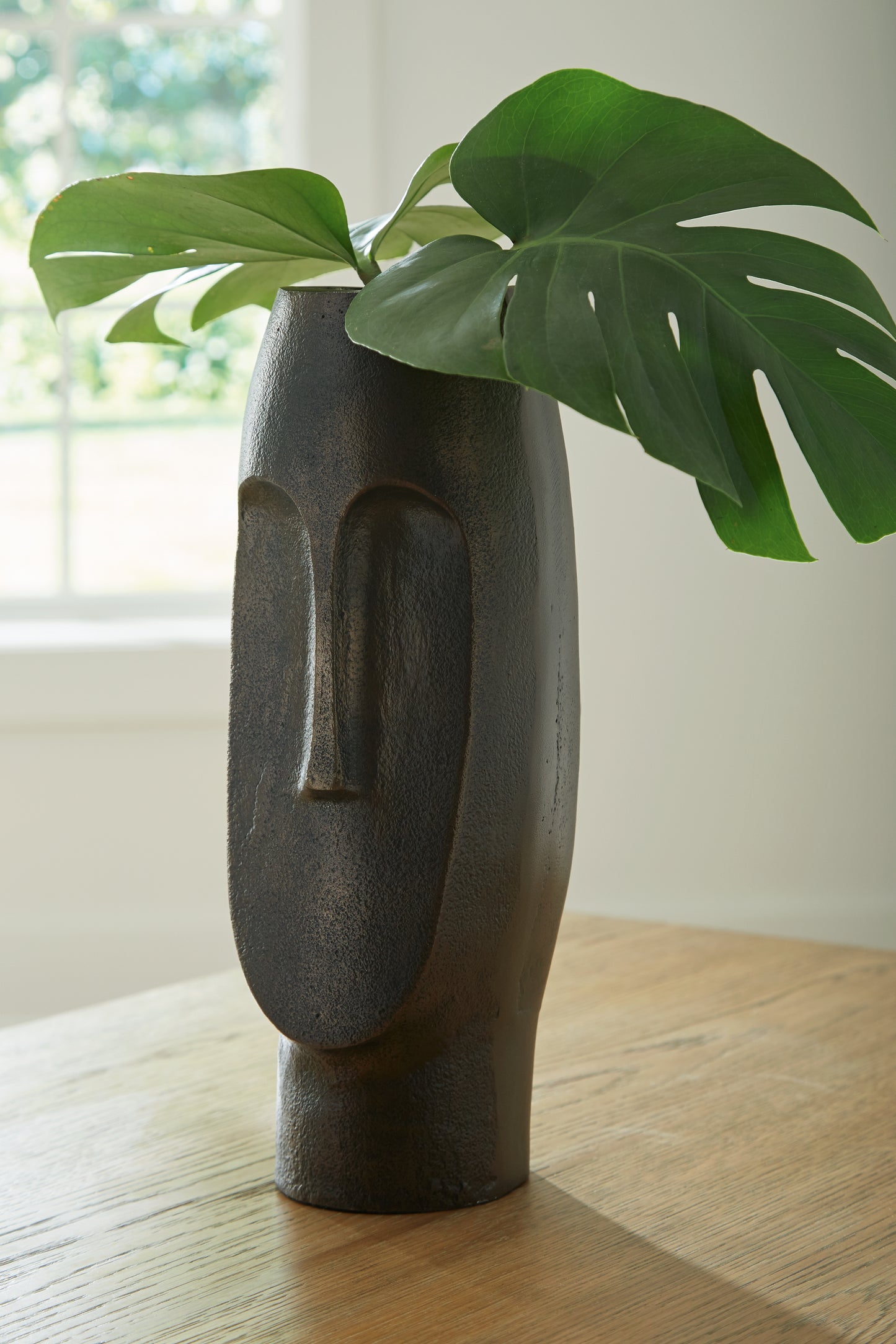 Auburndale Furniture Outlet - Ashley Furniture - Elanman Vase - Vase / Antique Bronze - A2000693
