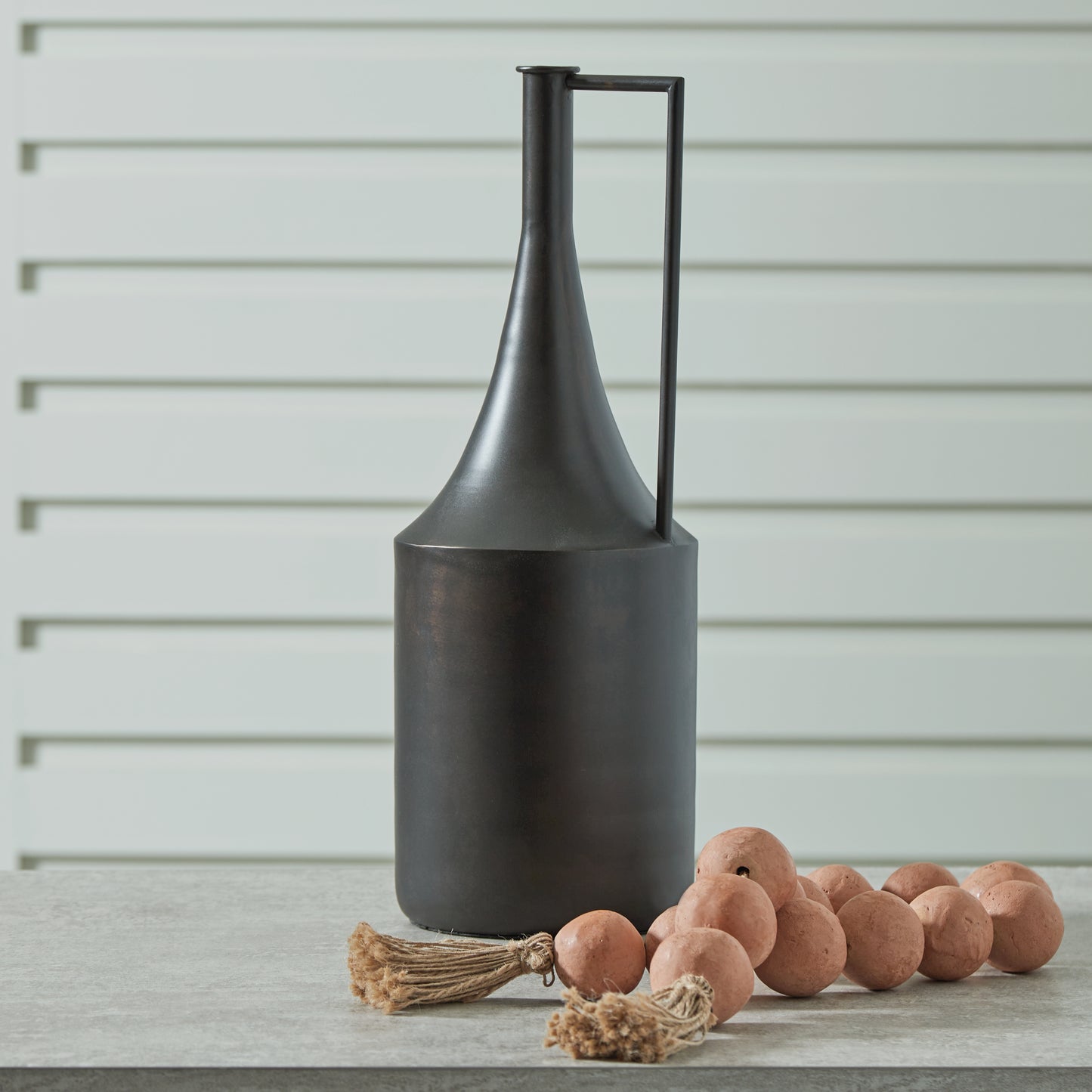 Auburndale Furniture Outlet - Ashley Furniture - Zainforth Vase - Vase / Distressed Brown - A2000695