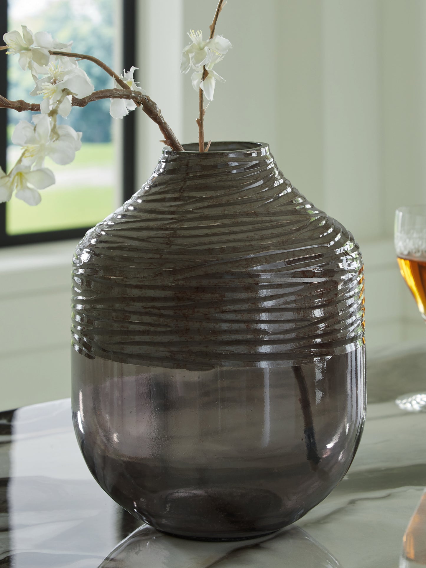 Auburndale Furniture Outlet - Ashley Furniture - Harpwick Vase - Vase / Iridescent Gray - A2000726