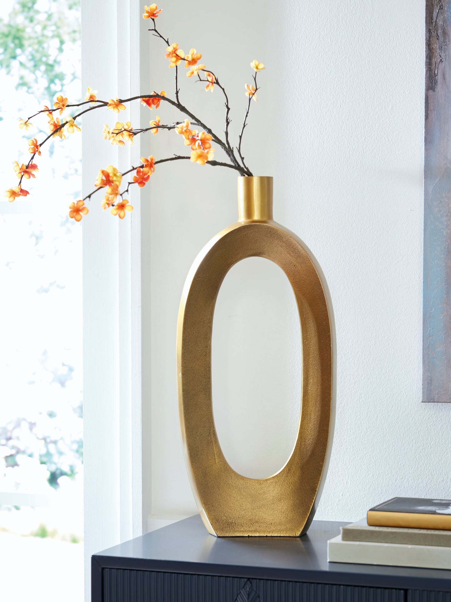 Auburndale Furniture Outlet - Ashley Furniture - Lawtonville Vase - Vase / Antique Gold Finish - A2000752
