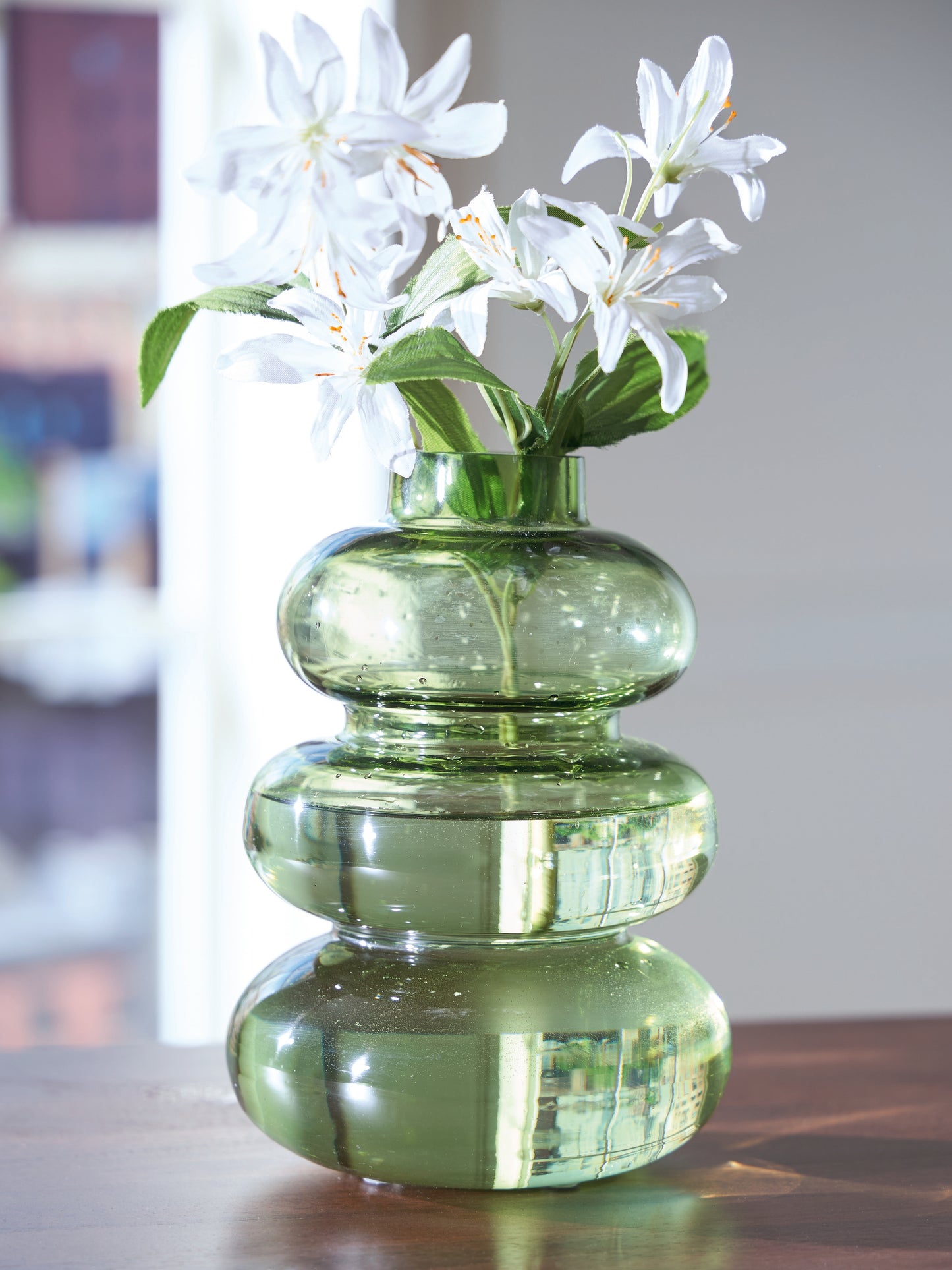 Auburndale Furniture Outlet - Ashley Furniture - Renethorne Vase - Vase / Green - A2000801