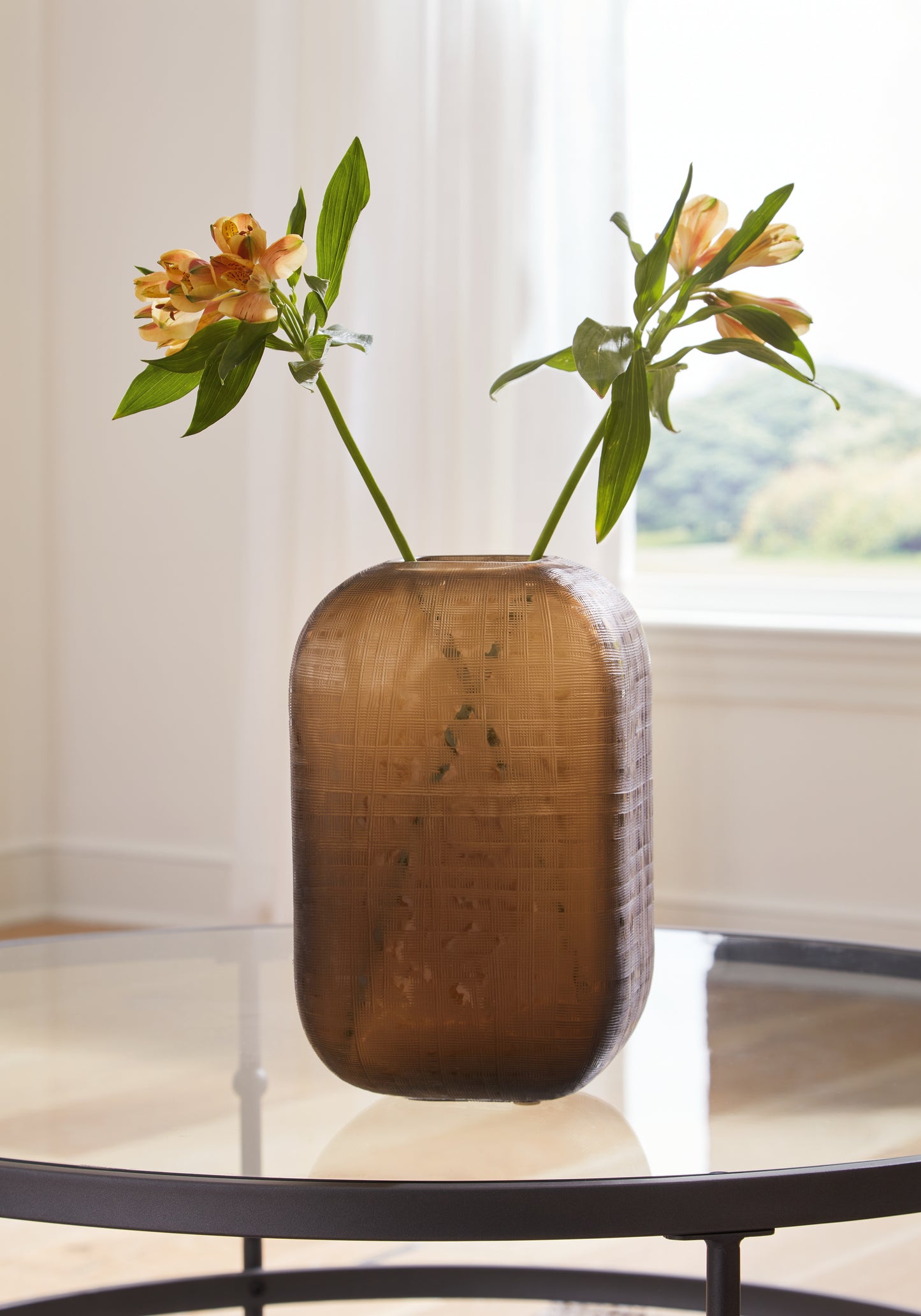Auburndale Furniture Outlet - Ashley Furniture - Capard Vase - Vase / Brown - A2900004