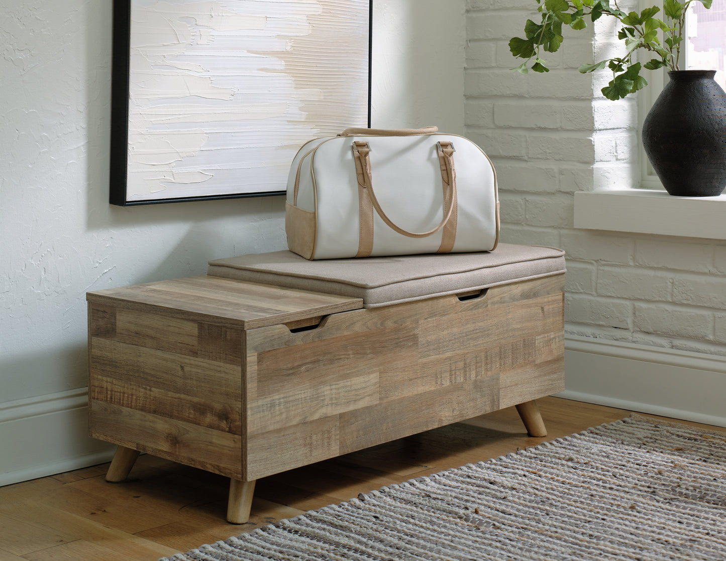 Auburndale Furniture Outlet - Ashley Furniture - Gerdanet Storage Bench - Storage Bench / Beige/Brown / 39"W x 19"D x 17"H - A3000318