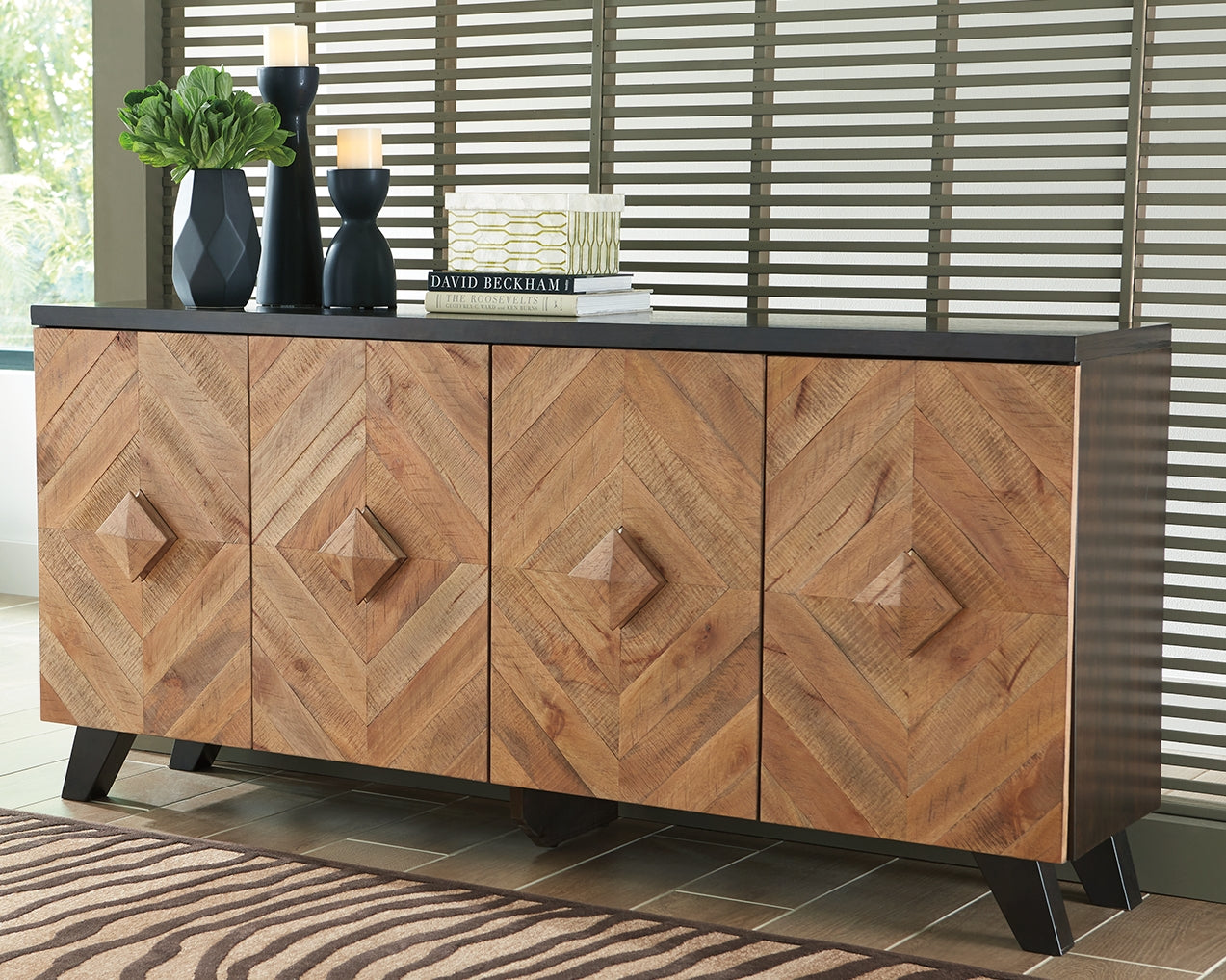 Auburndale Furniture Outlet - Ashley Furniture - Robin Ridge Accent Cabinet - Accent Cabinet / Two-tone Brown - A4000031