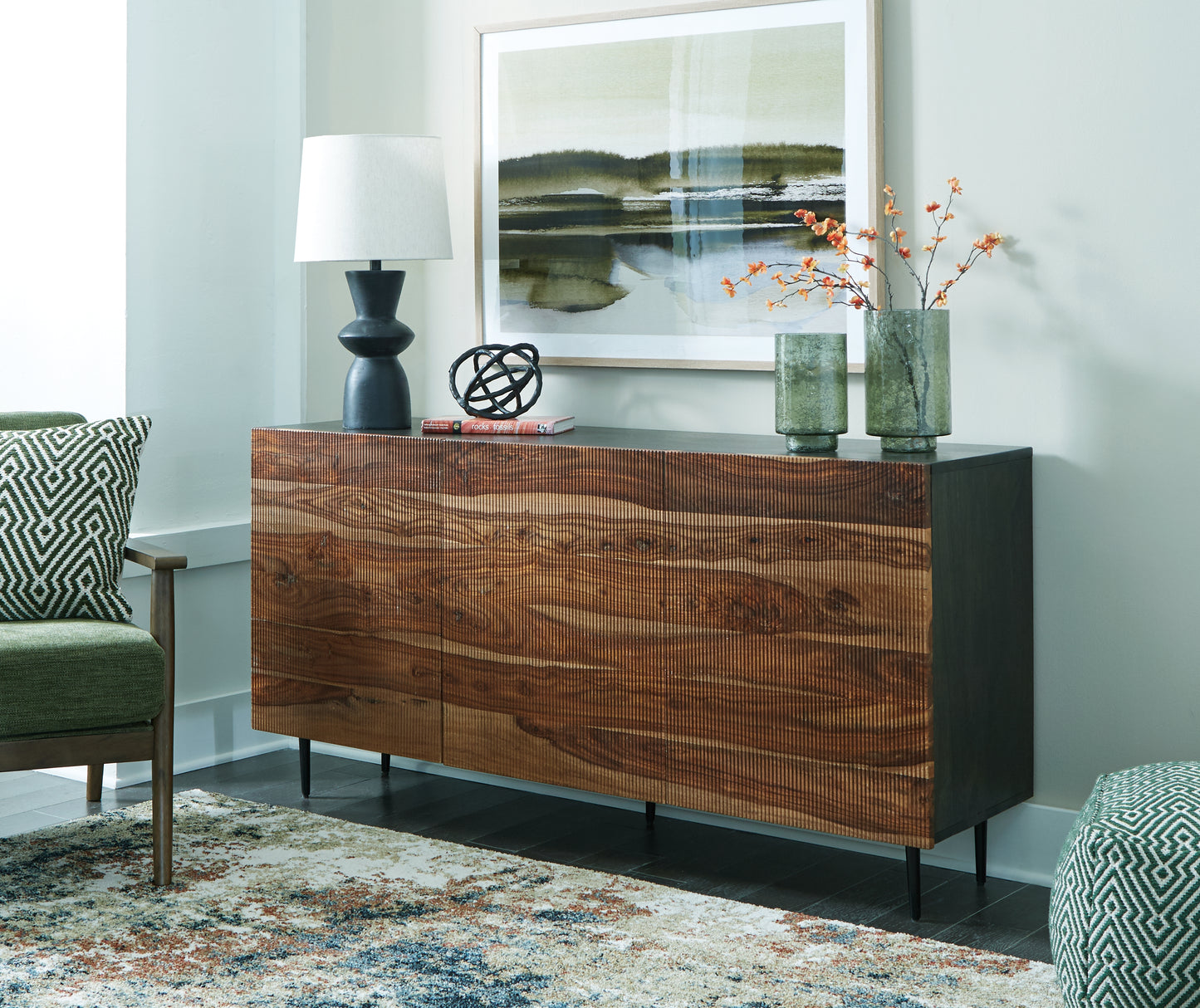 Auburndale Furniture Outlet - Ashley Furniture - Darrey Accent Cabinet - Accent Cabinet / Natural/Brown - A4000580