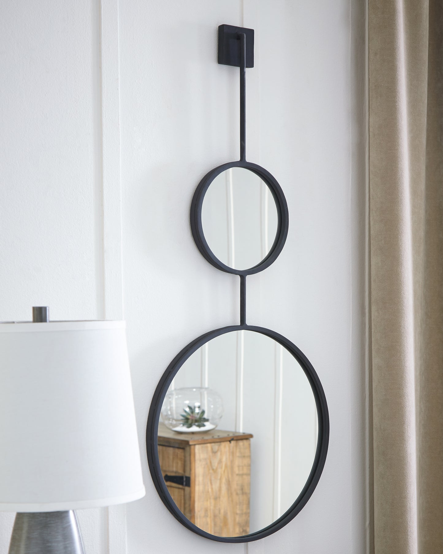 Auburndale Furniture Outlet - Ashley Furniture - Brewer Mirror - Accent Mirror / Black - A8010166