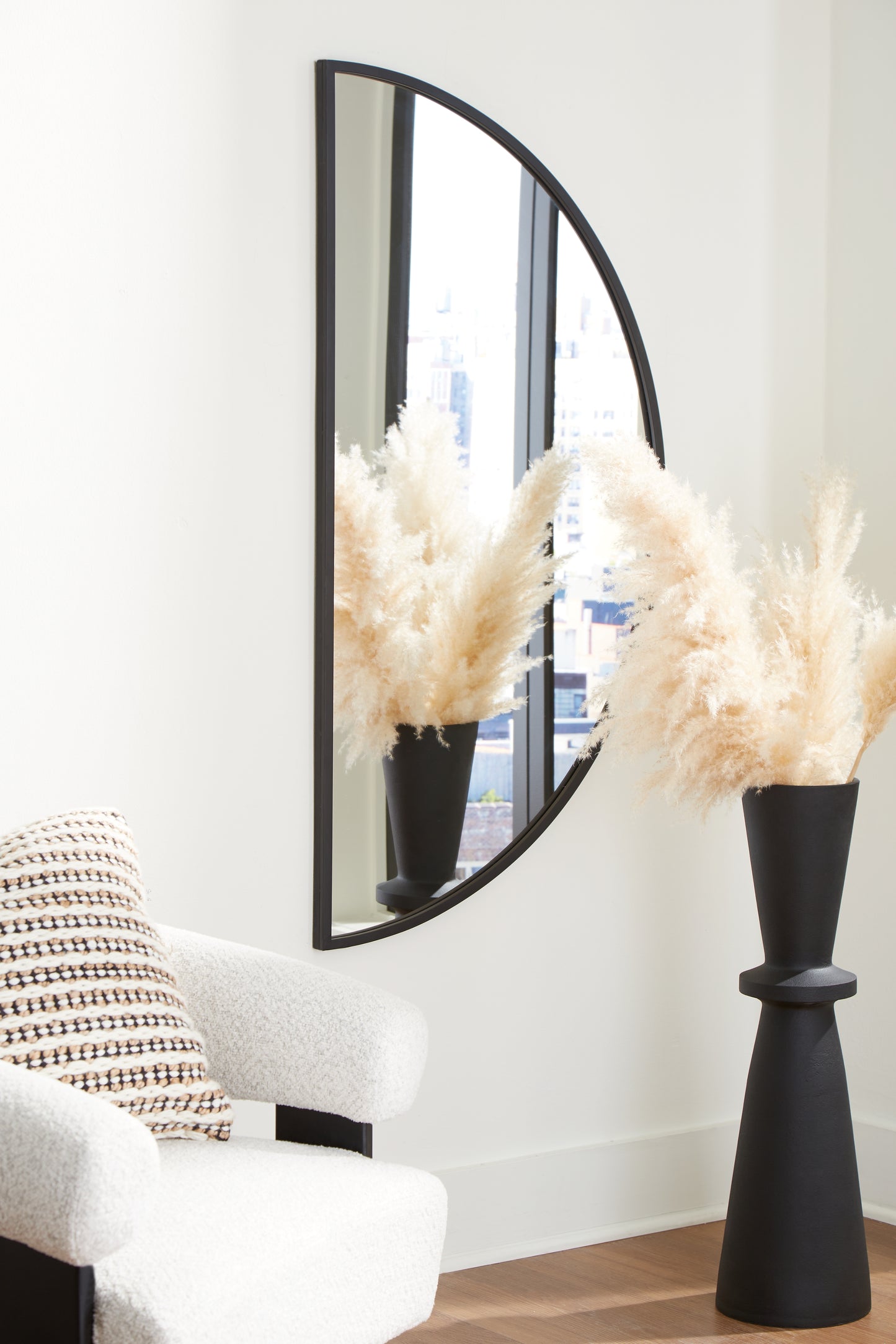 Auburndale Furniture Outlet - Ashley Furniture - Denlow Mirror - Accent Mirror / Black - A8010333