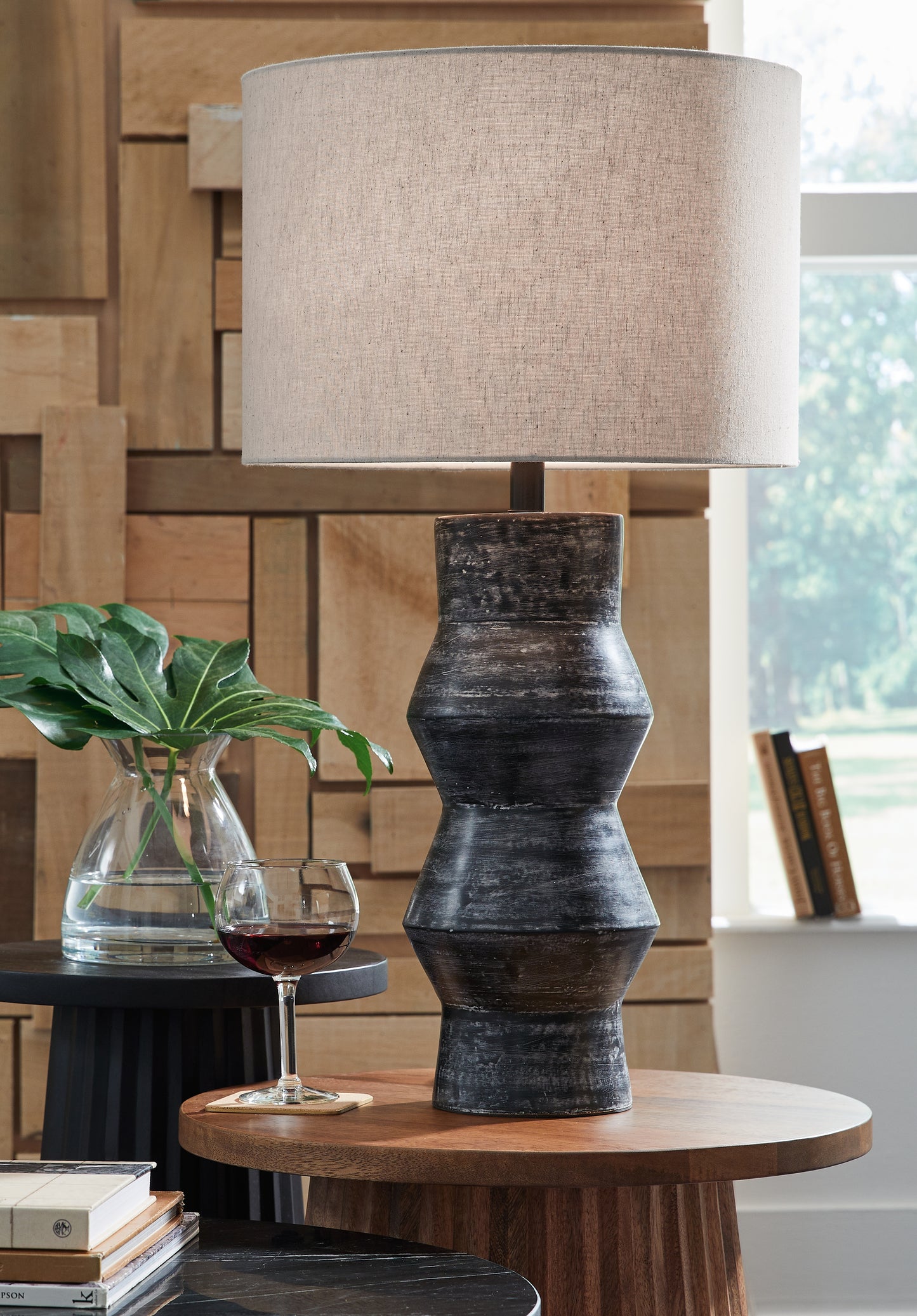 Auburndale Furniture Outlet - Ashley Furniture - Kerbert Lighting - 2-Piece Lamp Set / Distressed Black - L100824X2