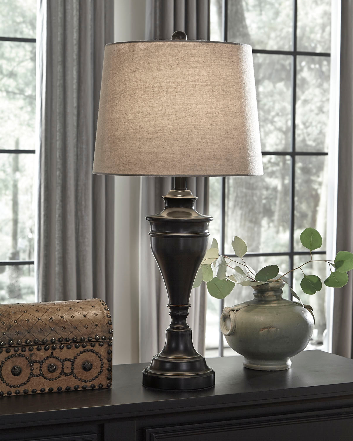 Auburndale Furniture Outlet - Ashley Furniture - Darlita Lighting - Metal Table Lamp (Set of 2) / Bronze Finish - L204024