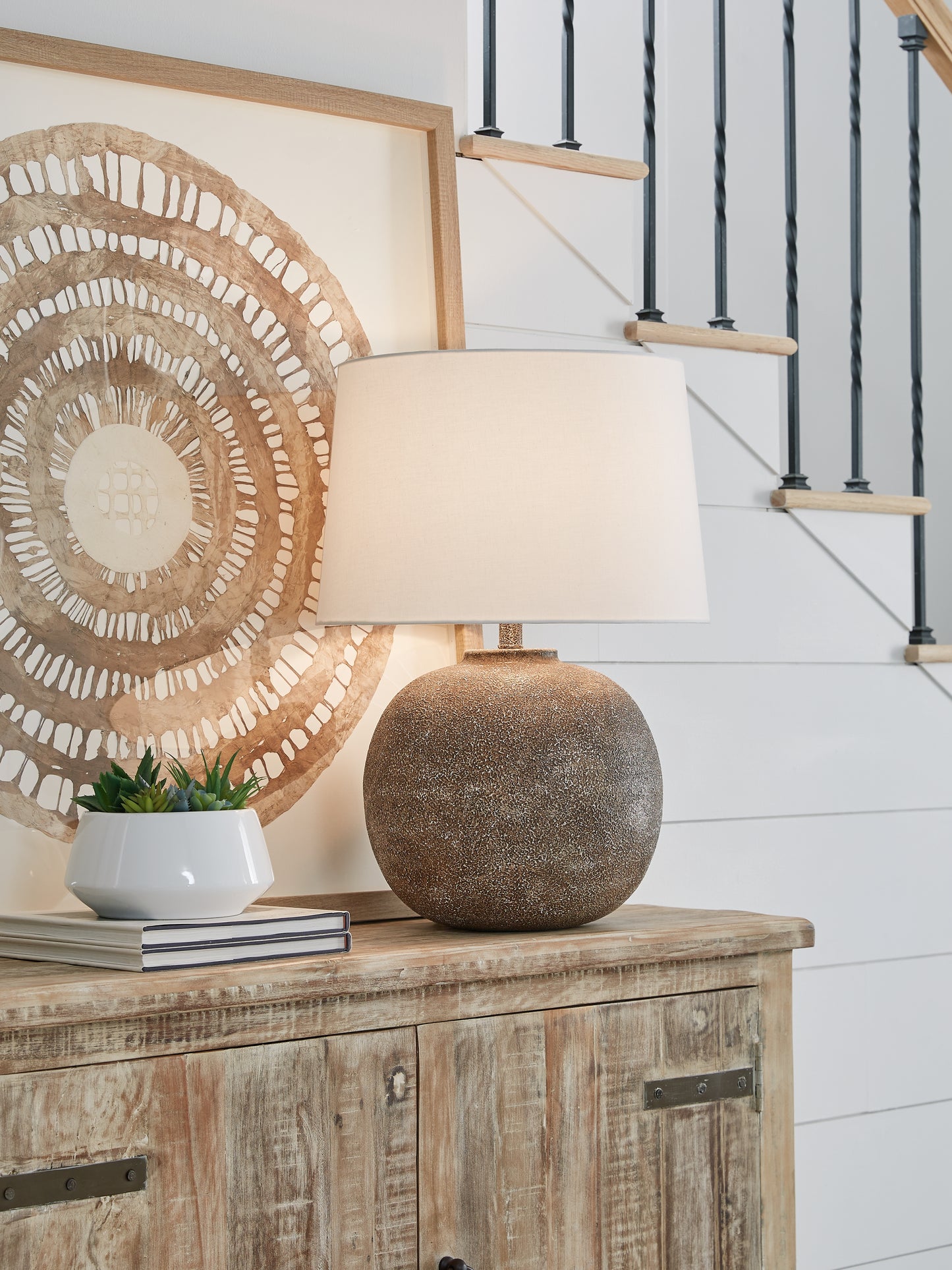 Auburndale Furniture Outlet - Ashley Furniture - Neavesboro Lighting - 2-Piece Lamp Set / Antique Brown/White - L207484X2
