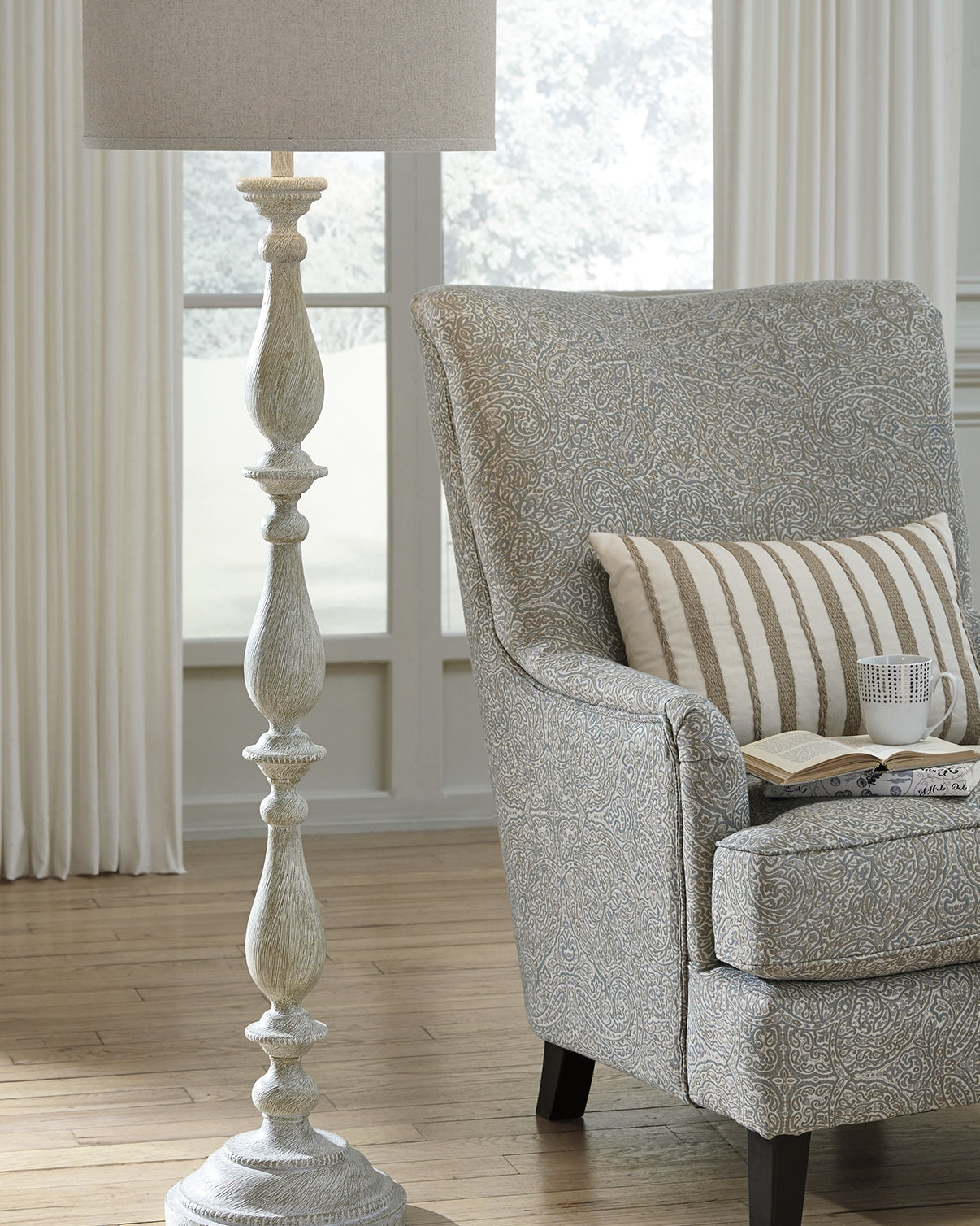 Auburndale Furniture Outlet - Ashley Furniture - Bernadate Lighting - Poly Table Lamp (Set of 2) / Whitewash - L235344