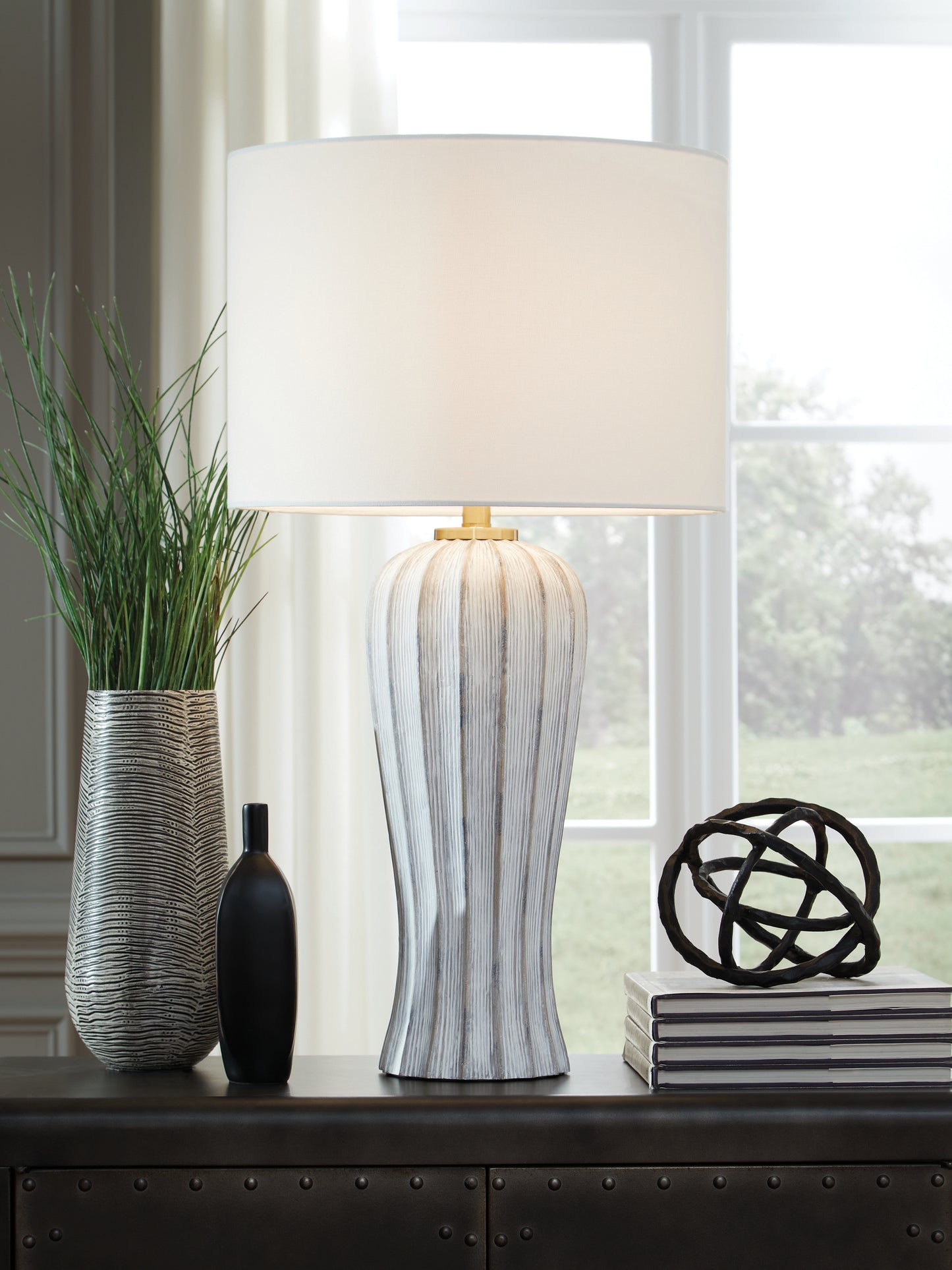 Auburndale Furniture Outlet - Ashley Furniture - Lanwell Lighting - Poly Table Lamp (1/CN) / Antique Gray - L235894