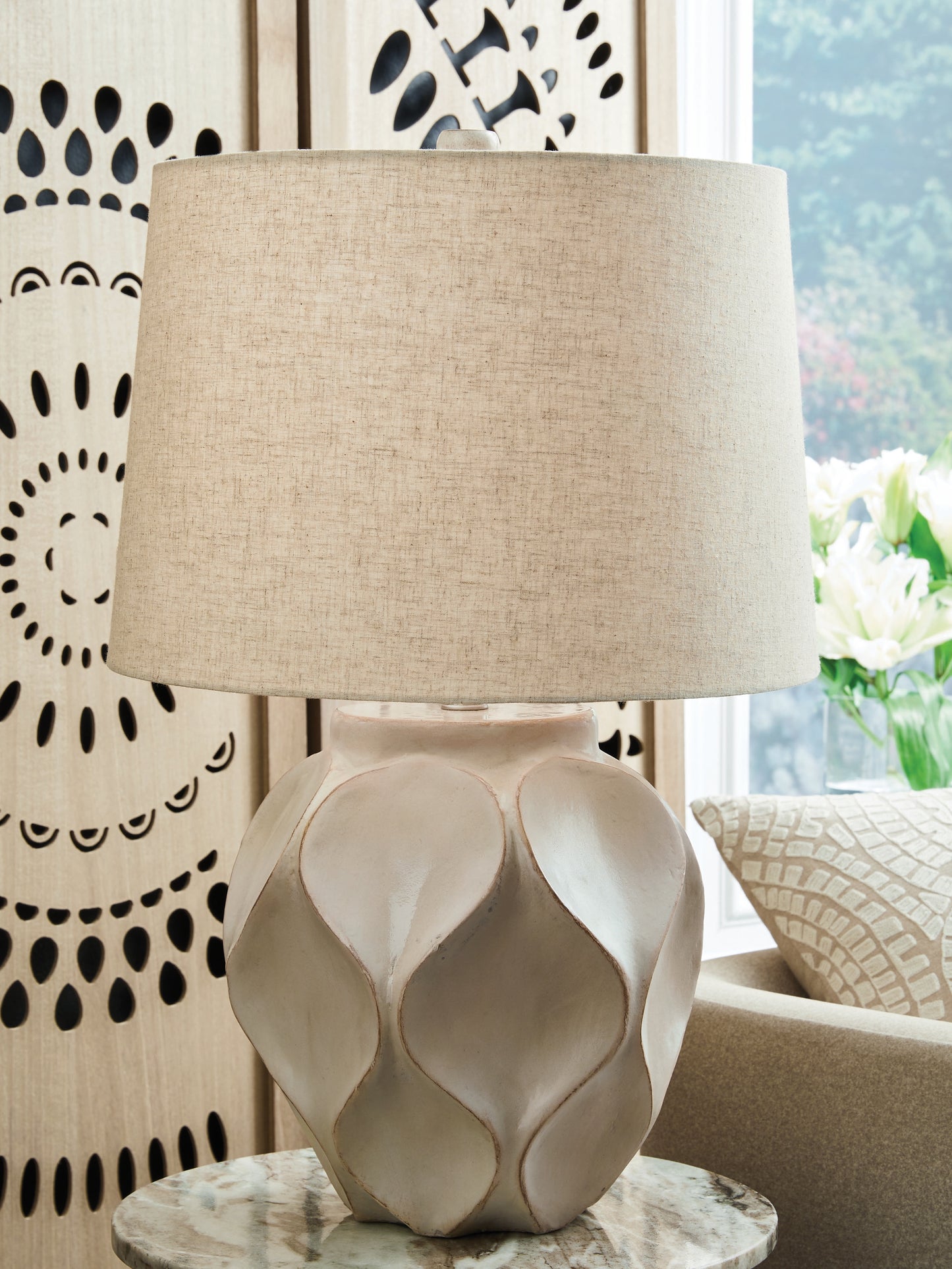 Auburndale Furniture Outlet - Ashley Furniture - Edselham Lighting - Paper Table Lamp (1/CN) / Distressed Cream - L235974