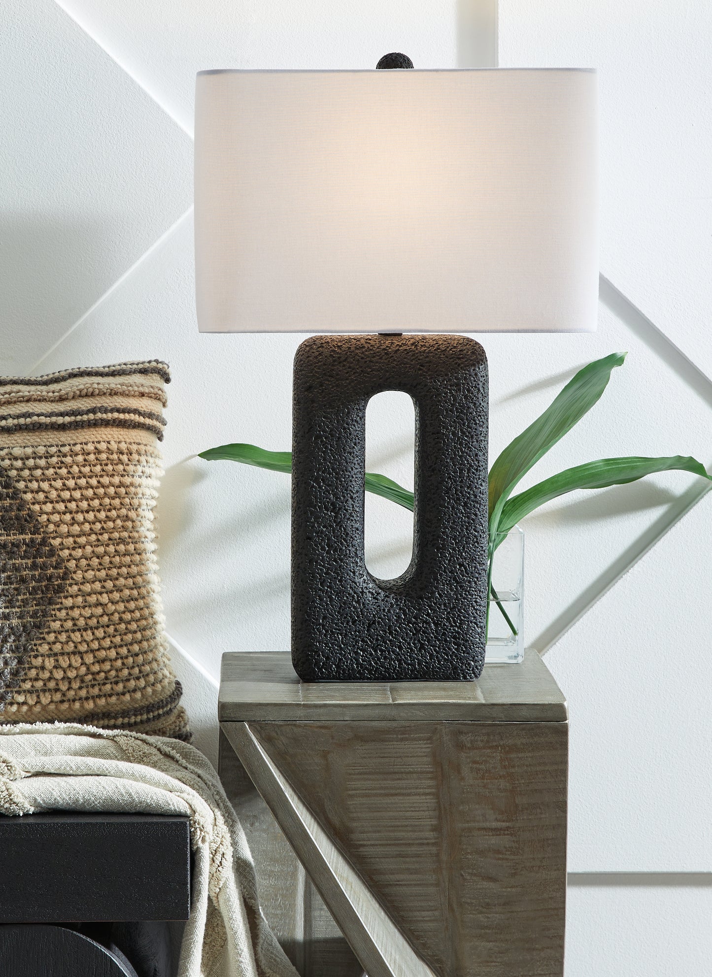 Auburndale Furniture Outlet - Ashley Furniture - Wimmings Lighting - Poly Table Lamp (Set of 2) / Black - L243654