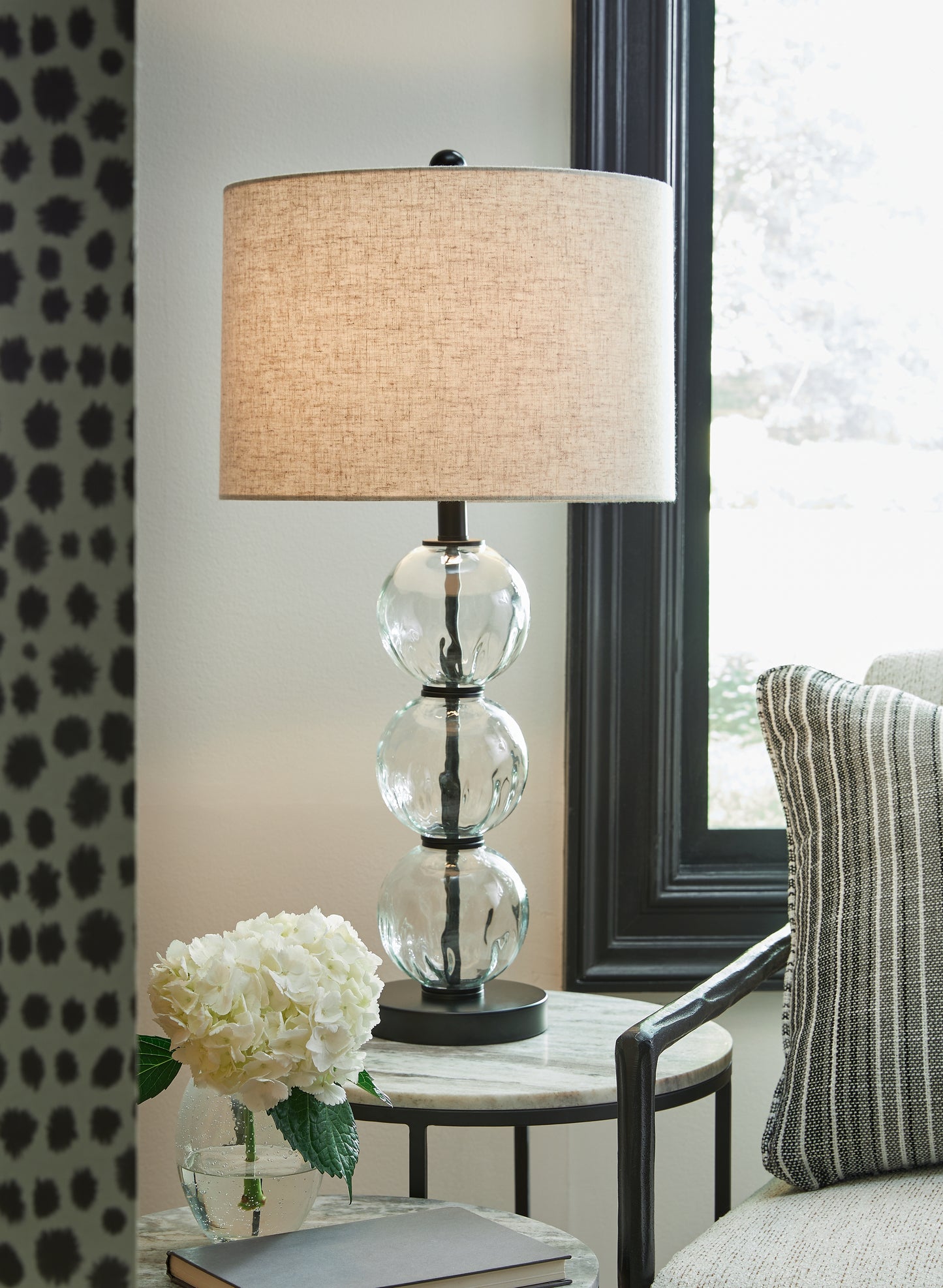 Auburndale Furniture Outlet - Ashley Furniture - Airbal Lighting - Glass Table Lamp (Set of 2) / Clear/Black - L431604