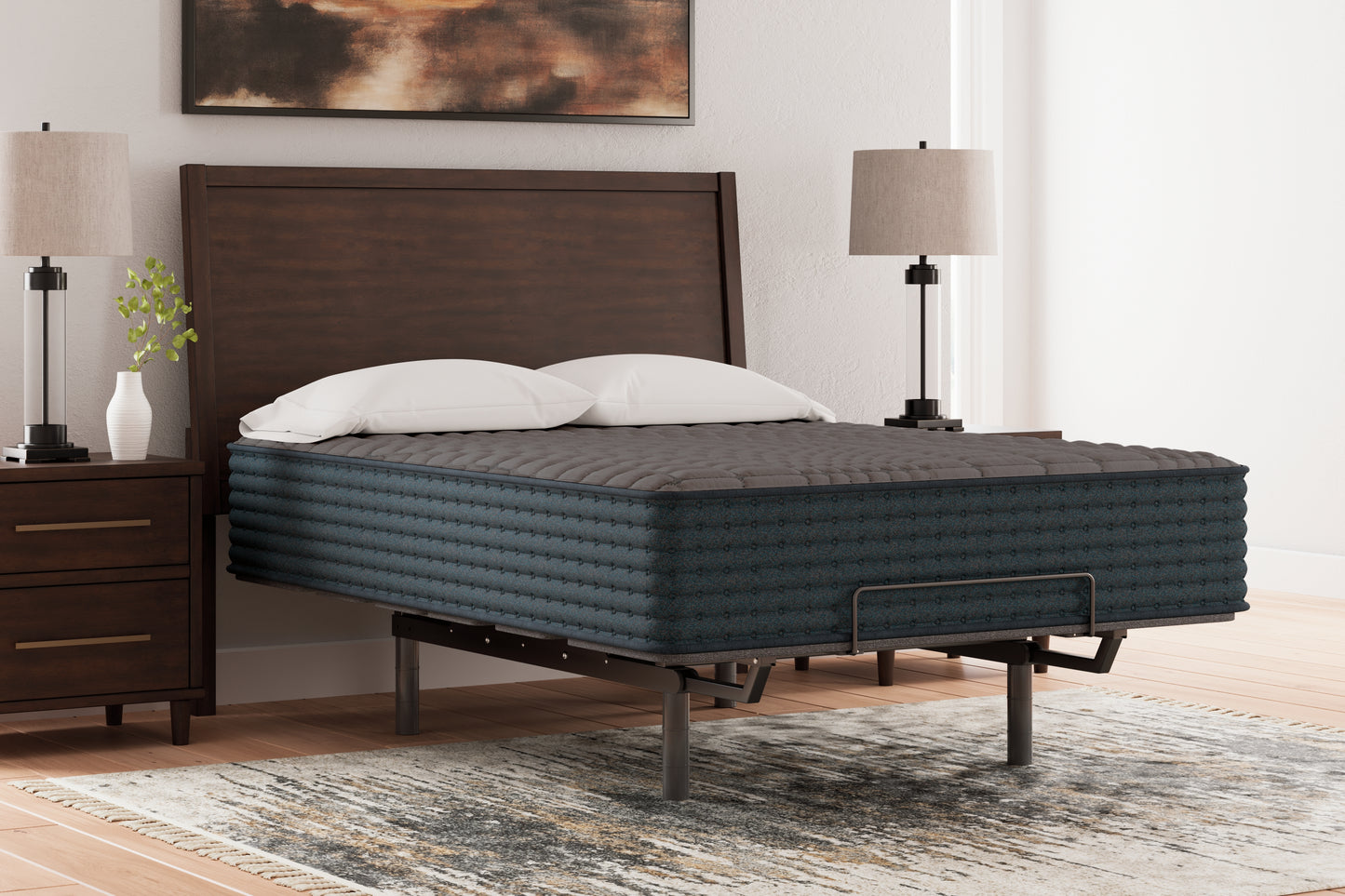 Auburndale Furniture Outlet - Ashley Furniture - Gray 1200 Hybrid Mattresses - Queen / Gray - M43831