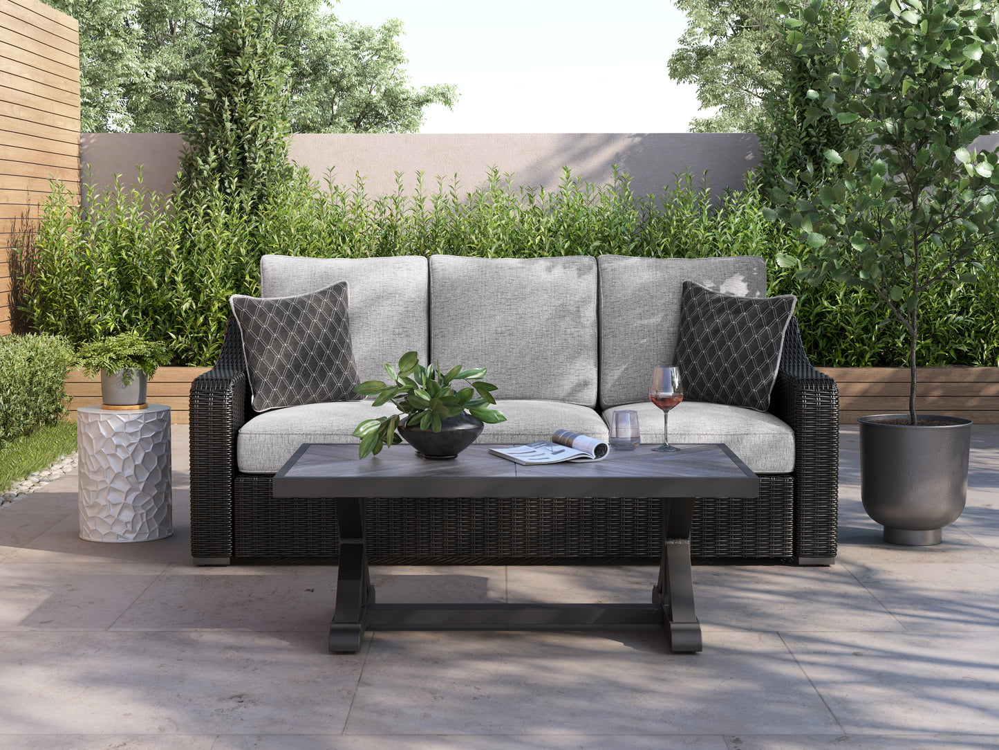 Auburndale Furniture Outlet - Ashley Furniture - Beachcroft Outdoor - Sofa with Cushion / Black/Light Gray - P792-838