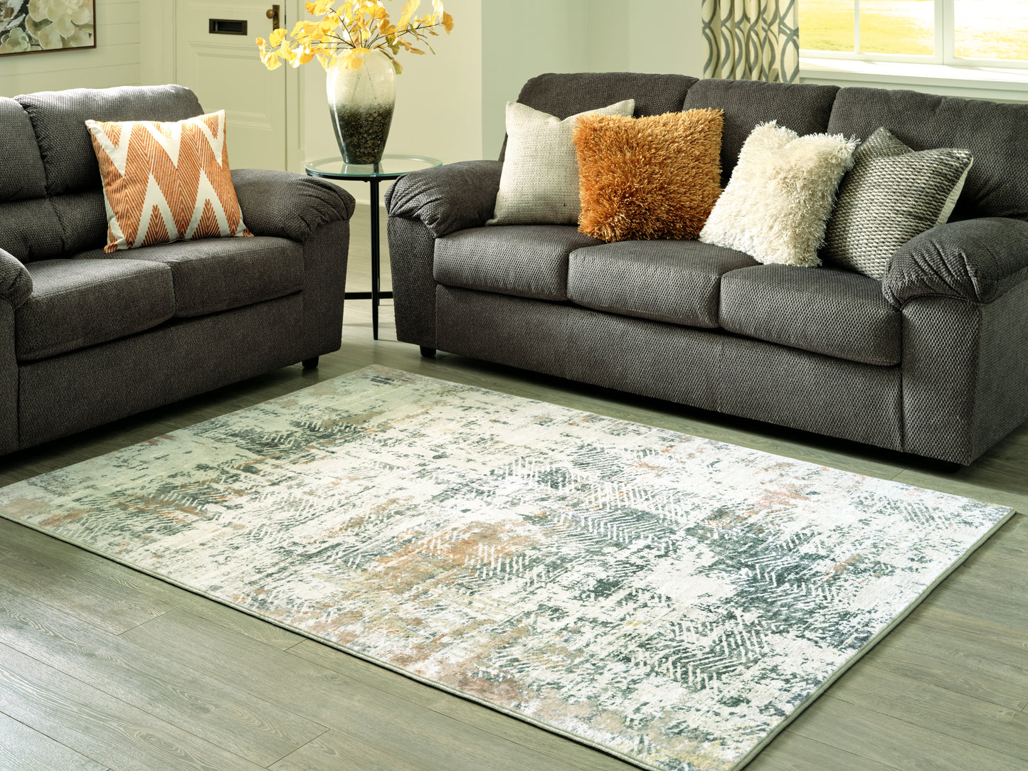 Auburndale Furniture Outlet - Ashley Furniture - Redlings Rug - 5' x 7' Rug / Multi - R405452