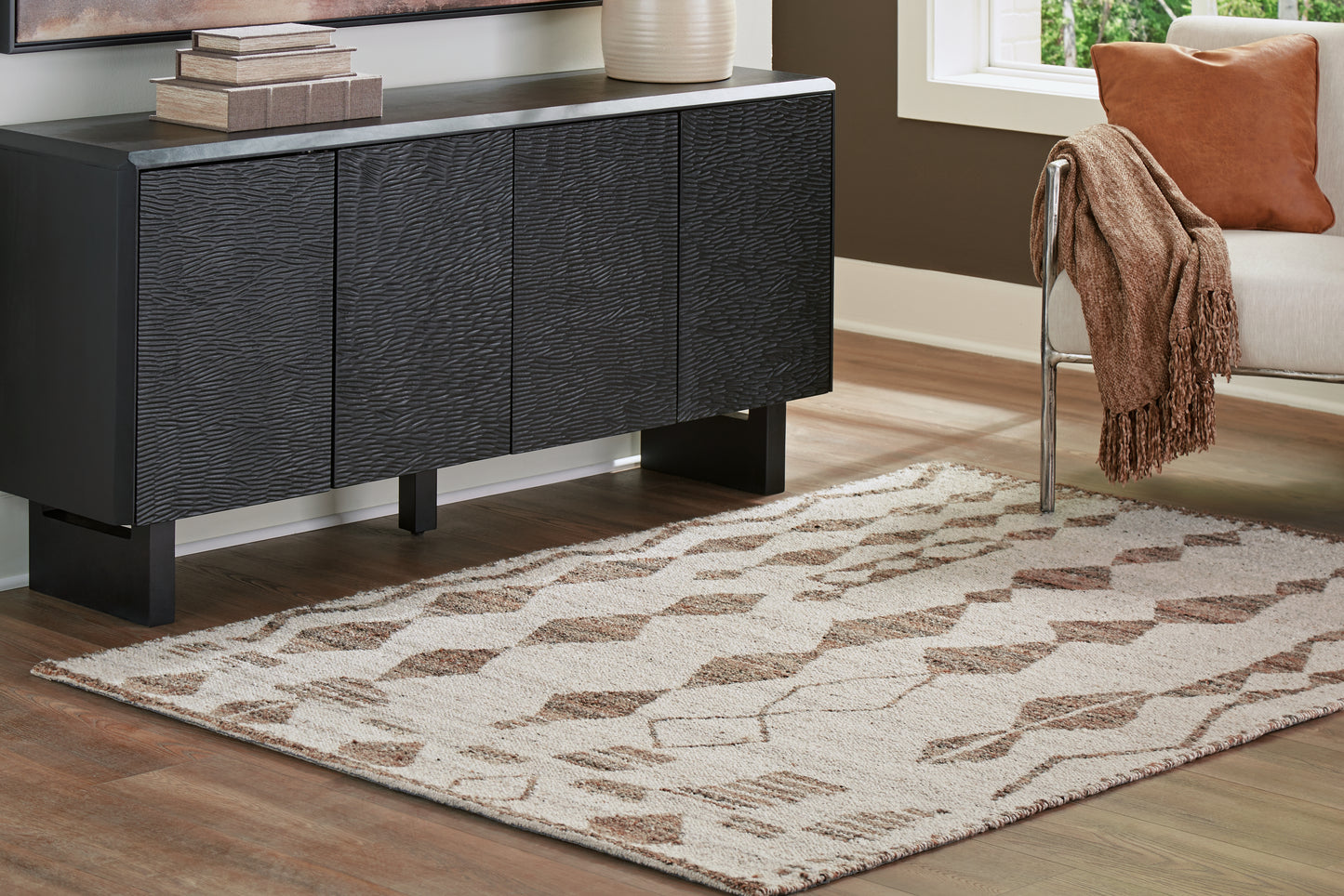Auburndale Furniture Outlet - Ashley Furniture - Brettler Rug - 5' x 7' Rug / Beige/Brown - R406792