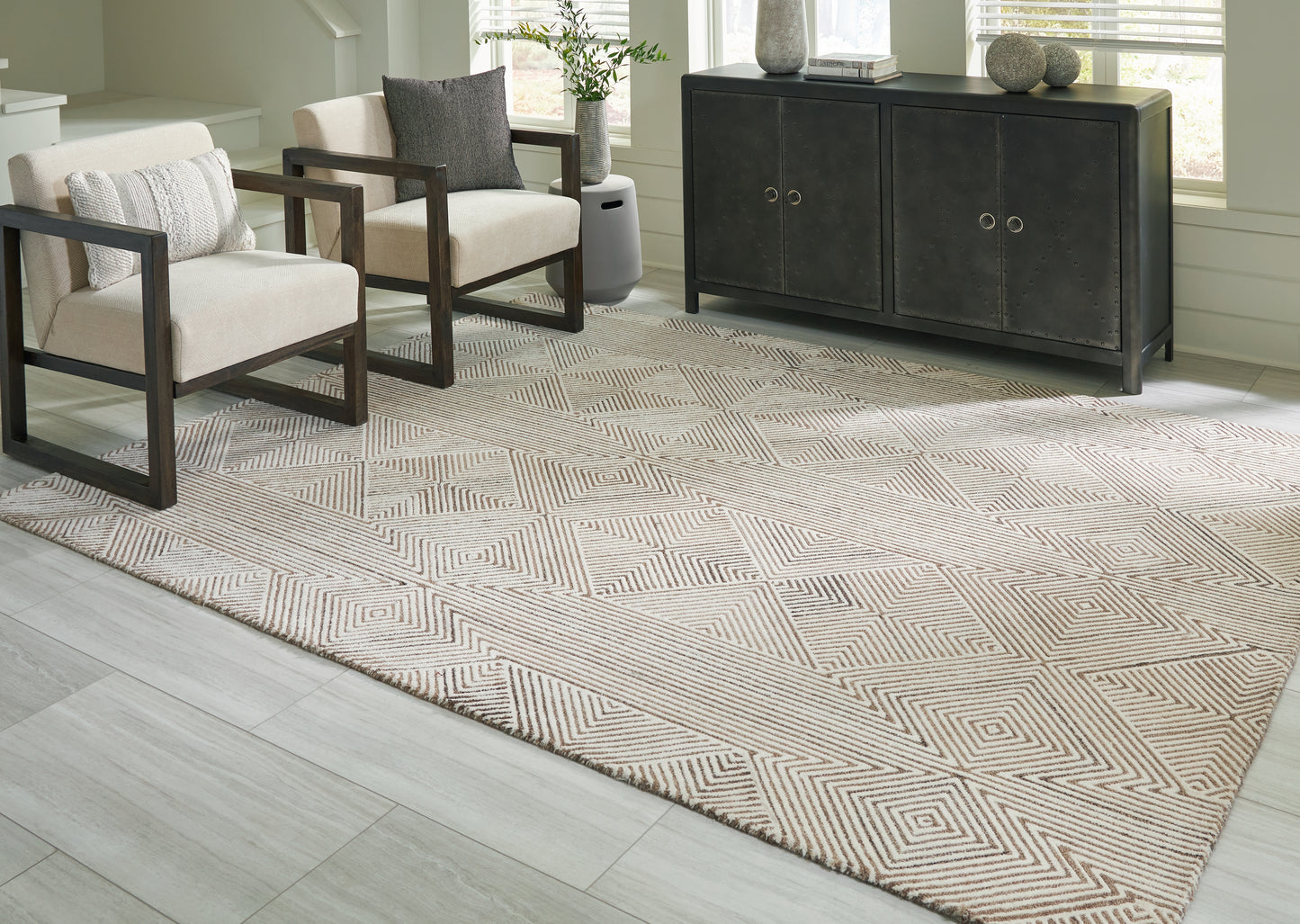 Auburndale Furniture Outlet - Ashley Furniture - Jadott Rug - 8' x 10' Rug / Beige/Brown - R406801