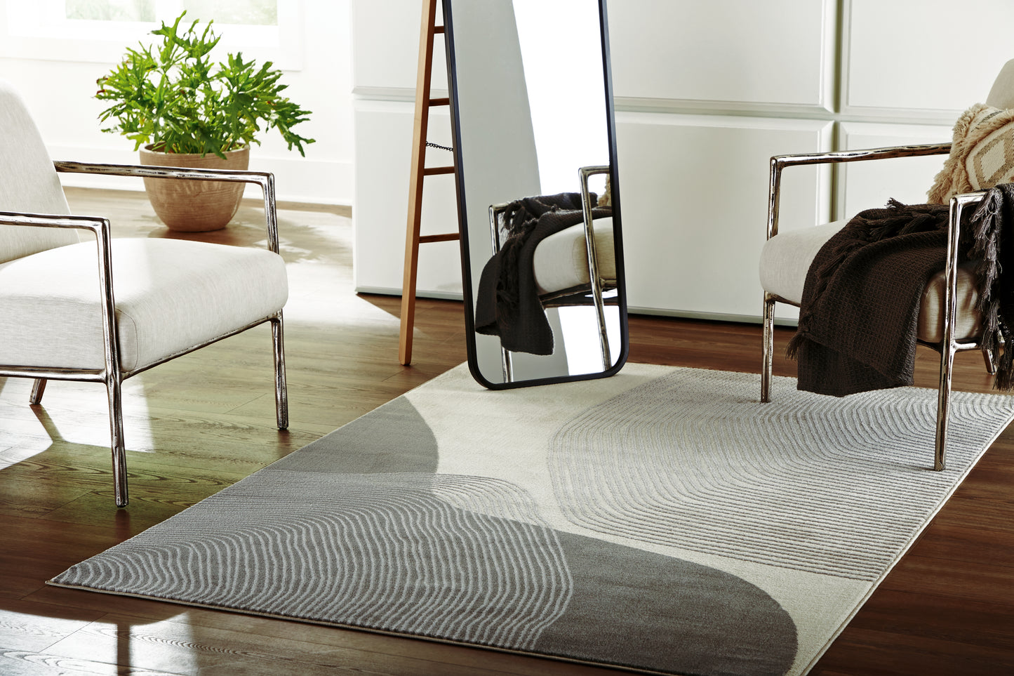 Auburndale Furniture Outlet - Ashley Furniture - Winderburg Rug - 5' x 7' Rug / Gray/Ivory - R406952