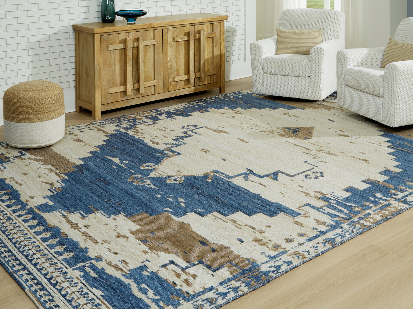 Auburndale Furniture Outlet - Ashley Furniture - Varnler Rug - 10' x 14' Rug / Blue/Brown/Tan - R407130