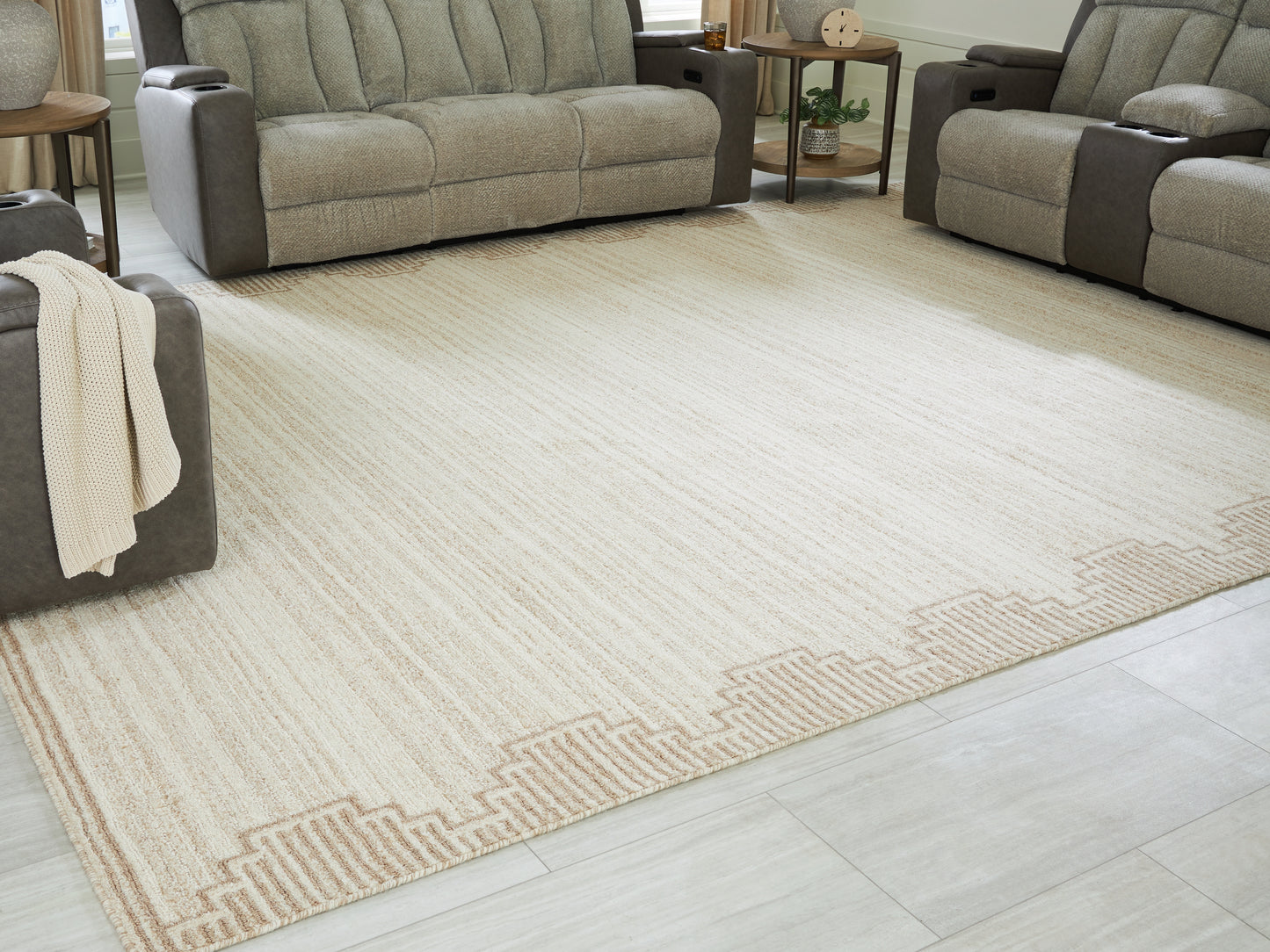 Auburndale Furniture Outlet - Ashley Furniture - Emorymore Rug - Medium Rug / Brown/Beige - R407302