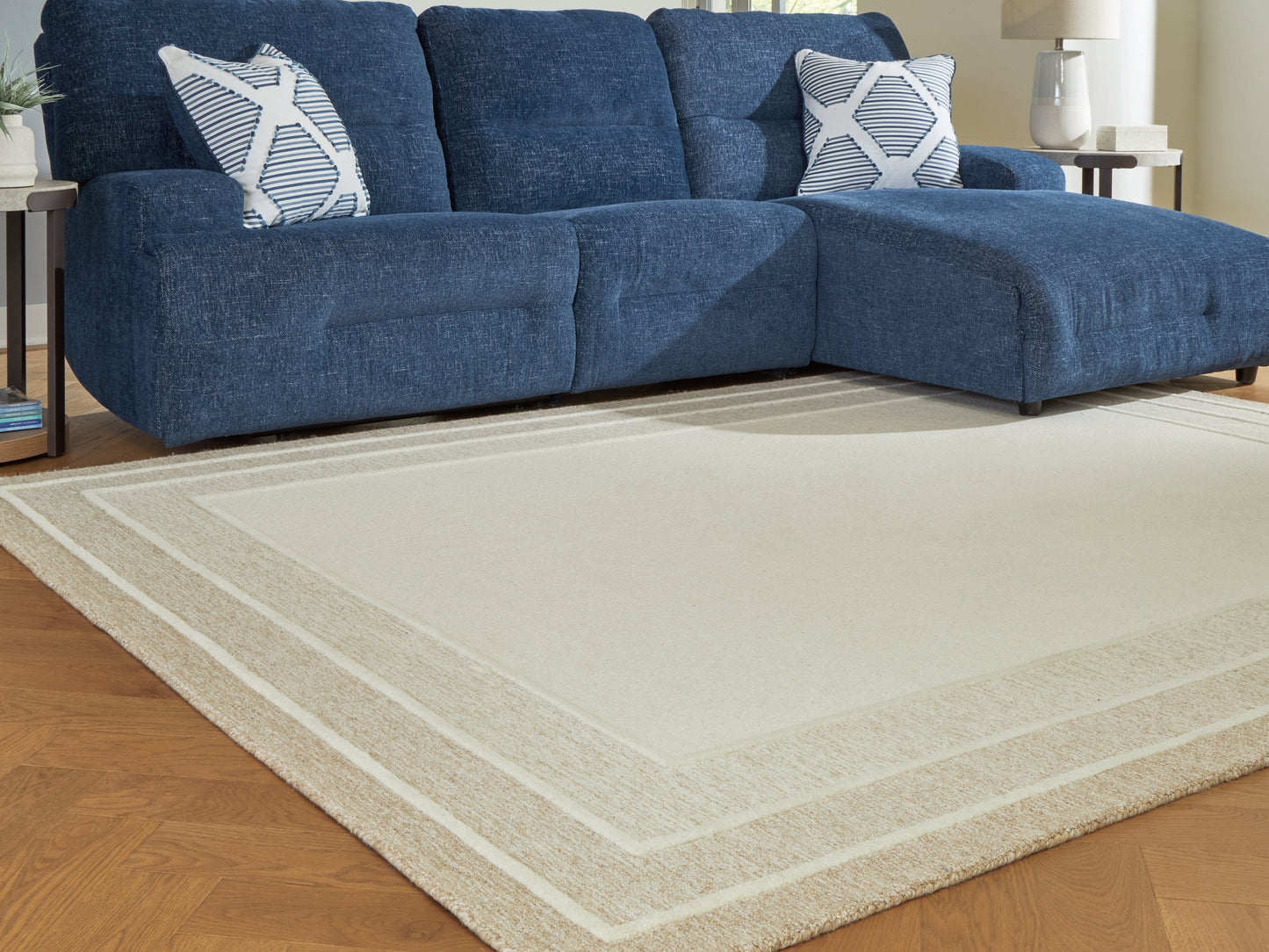 Auburndale Furniture Outlet - Ashley Furniture - Teelgan Rug - Large Rug / Ivory/Tan - R407311