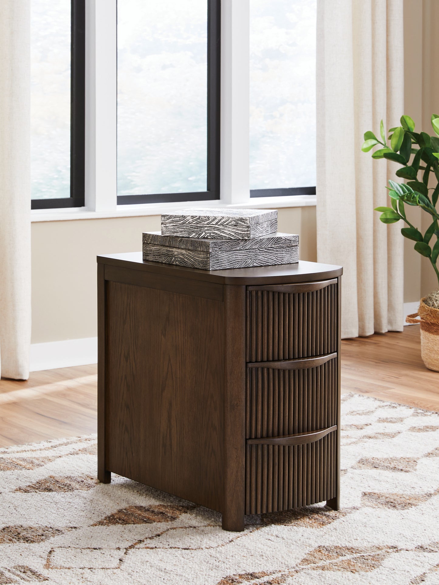 Auburndale Furniture Outlet - Ashley Furniture - Camdill Chairside End Table - Chair Side End Table / Dark Brown - T208-217