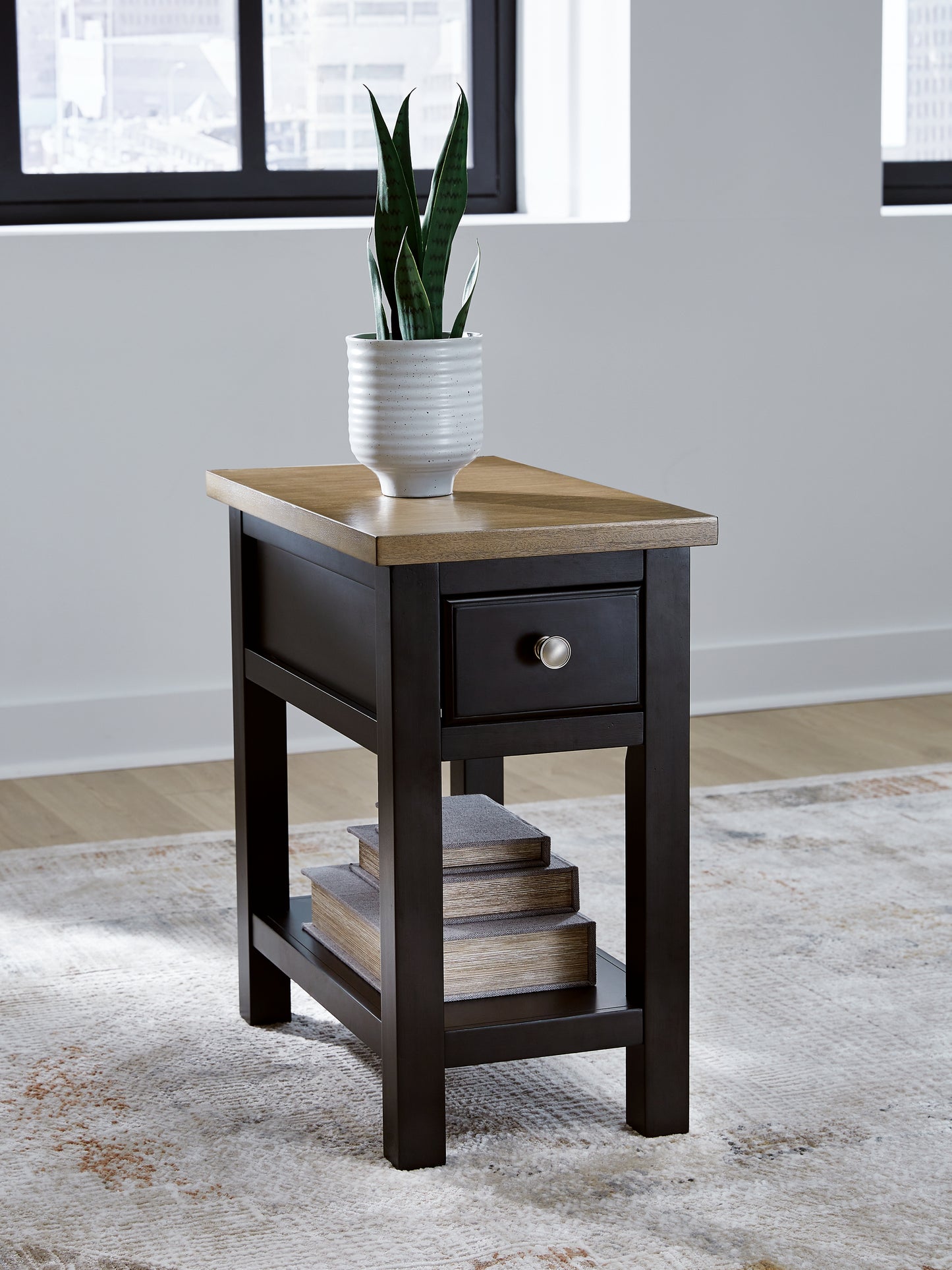 Auburndale Furniture Outlet - Ashley Furniture - Drazmine Chairside End Table - Chair Side End Table / Brown - T734-17