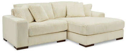 Lindyn Sectional