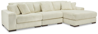 Lindyn Sectional