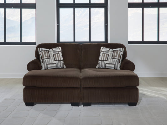 Auburndale Furniture Outlet - Ashley Furniture - Kimlee Sectional - RAF 3-Piece Sectional with Chaise / Chocolate - PC35603S1