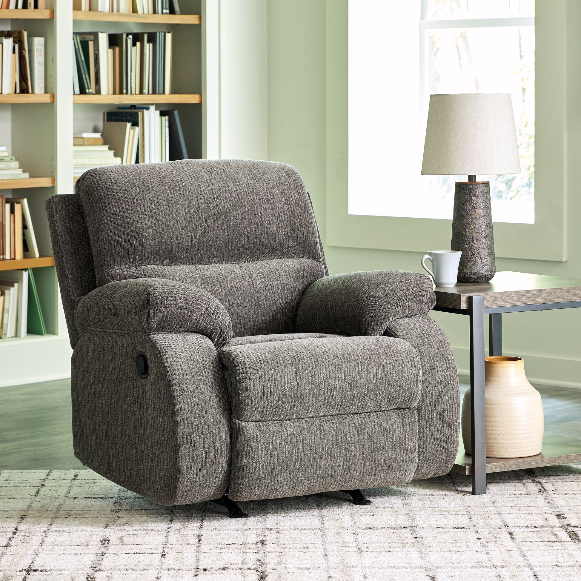 Auburndale Furniture Outlet - Ashley Furniture - Scranto Living Room - Rocker Recliner / Brindle - 6650225
