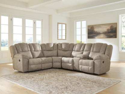 Auburndale Furniture Outlet - Ashley Furniture - Pearce-Pike Sectional - 3-Piece Reclining Sectional with Console - PC69205S2